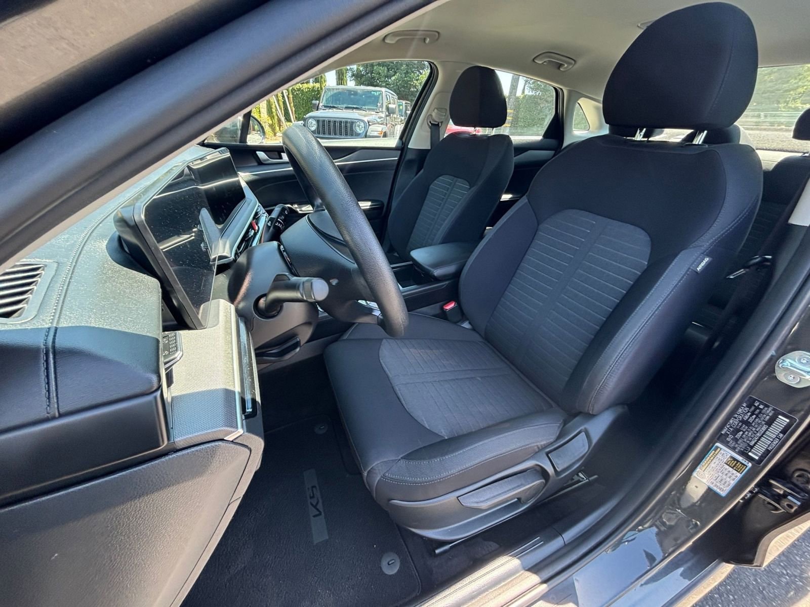Thumbnail: 2025 Kia K5 - 35