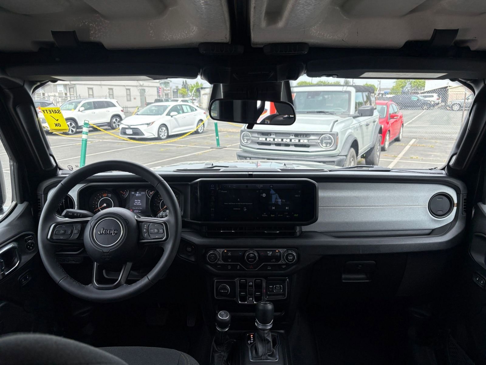 Thumbnail: 2025 Jeep Wrangler - 32