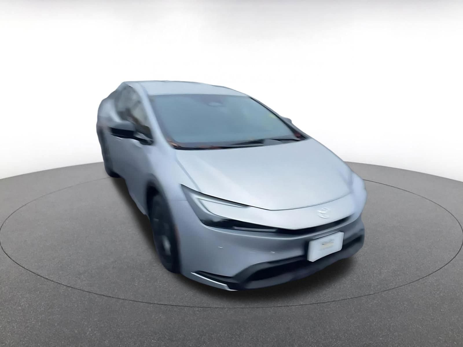 Thumbnail: 2025 Toyota Prius - 3