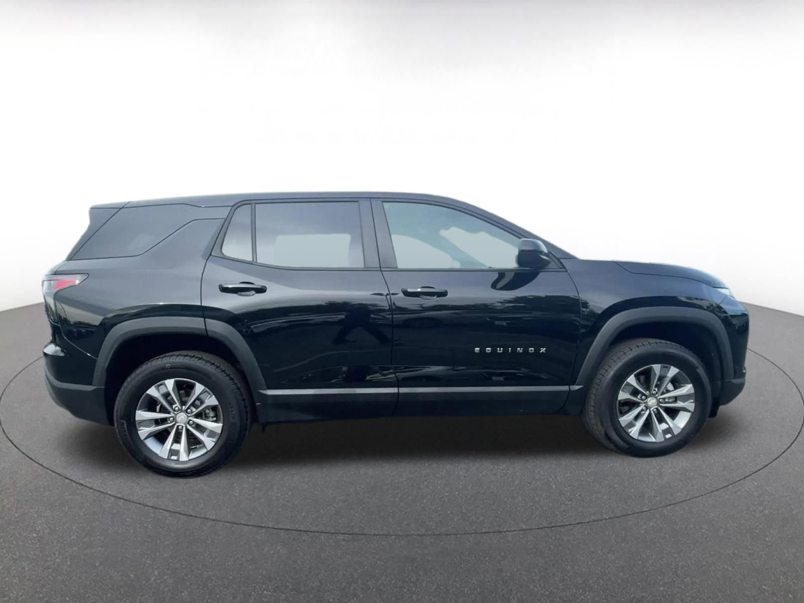 Thumbnail: 2025 Chevrolet Equinox - 16