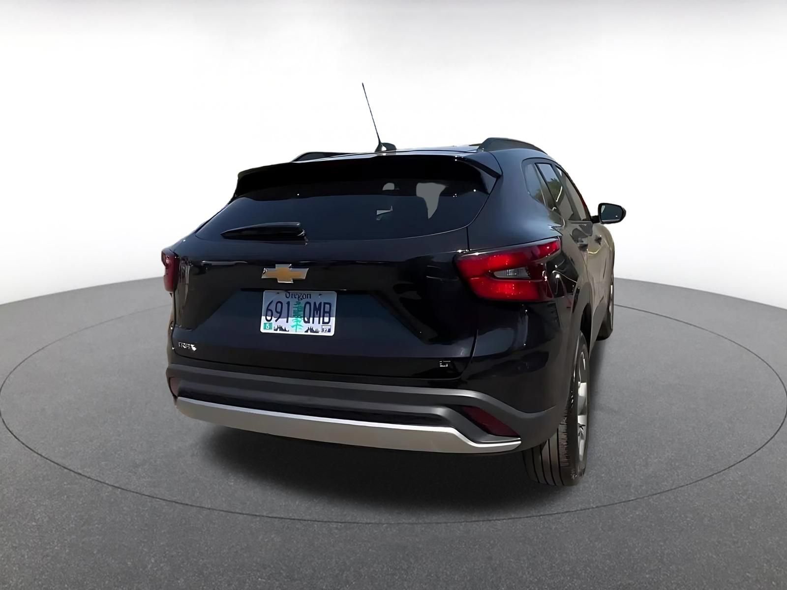 Thumbnail: 2025 Chevrolet Trax - 12