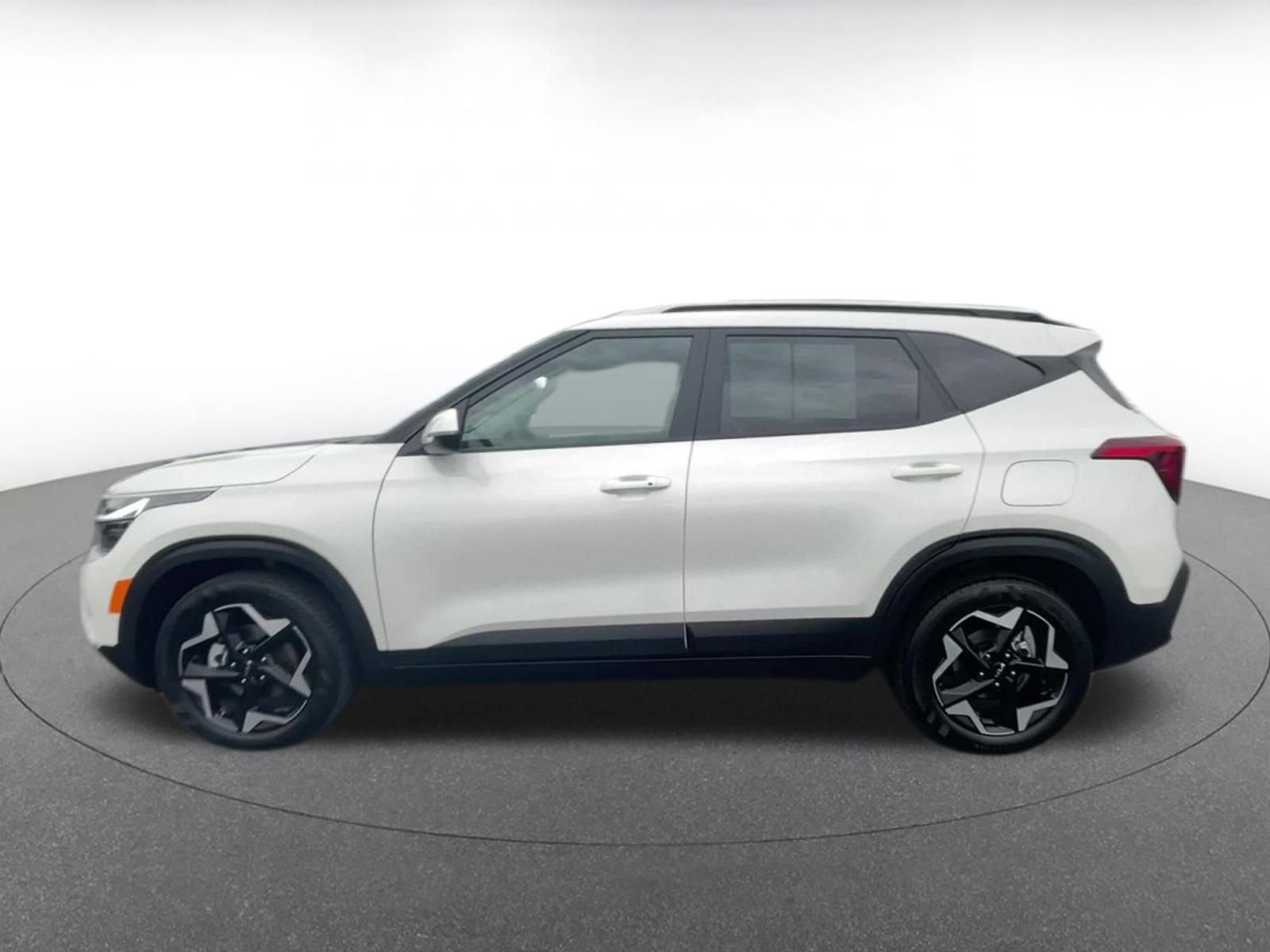 Thumbnail: 2025 Kia Seltos - 9