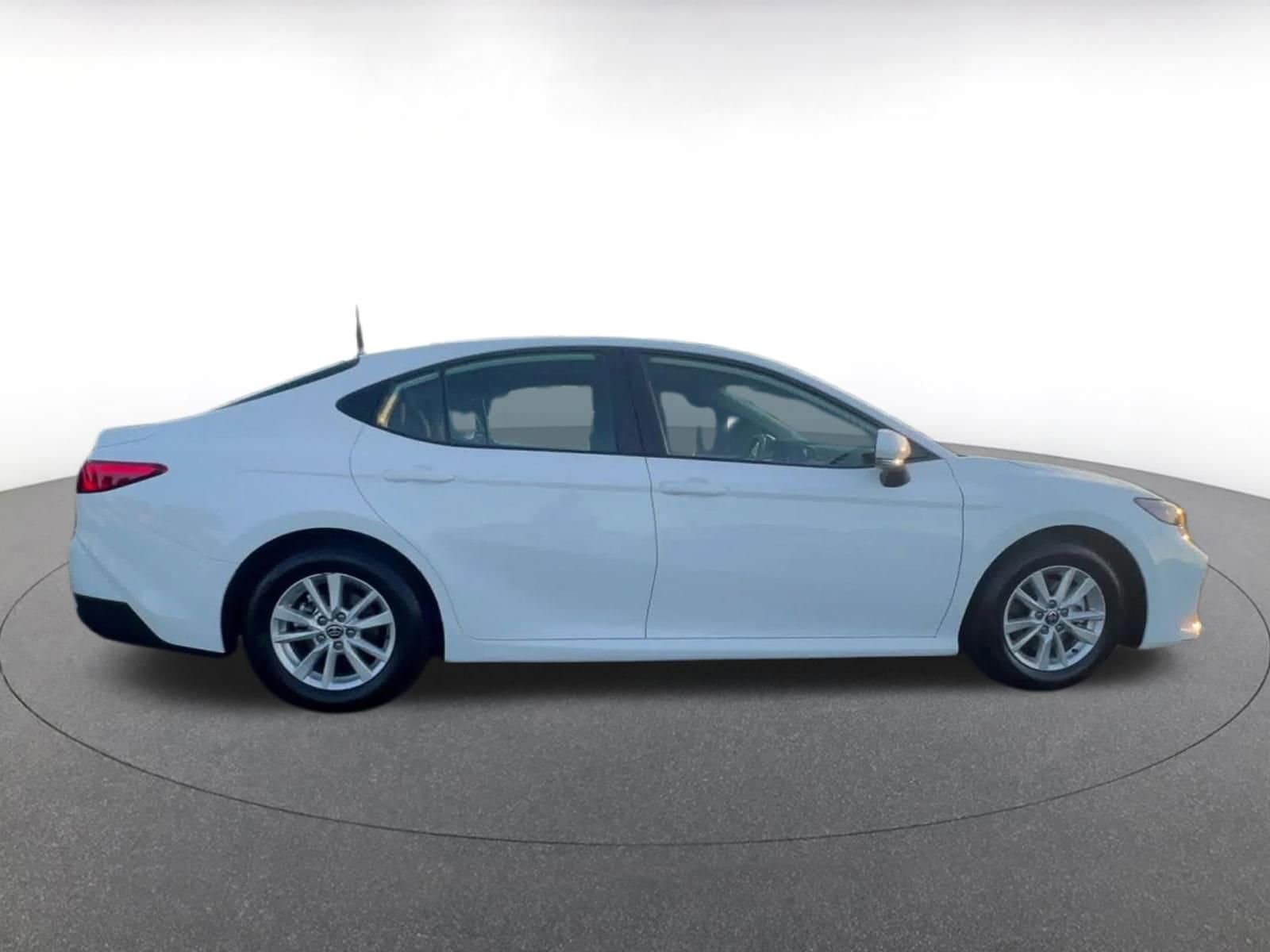 Thumbnail: 2025 Toyota Camry - 16