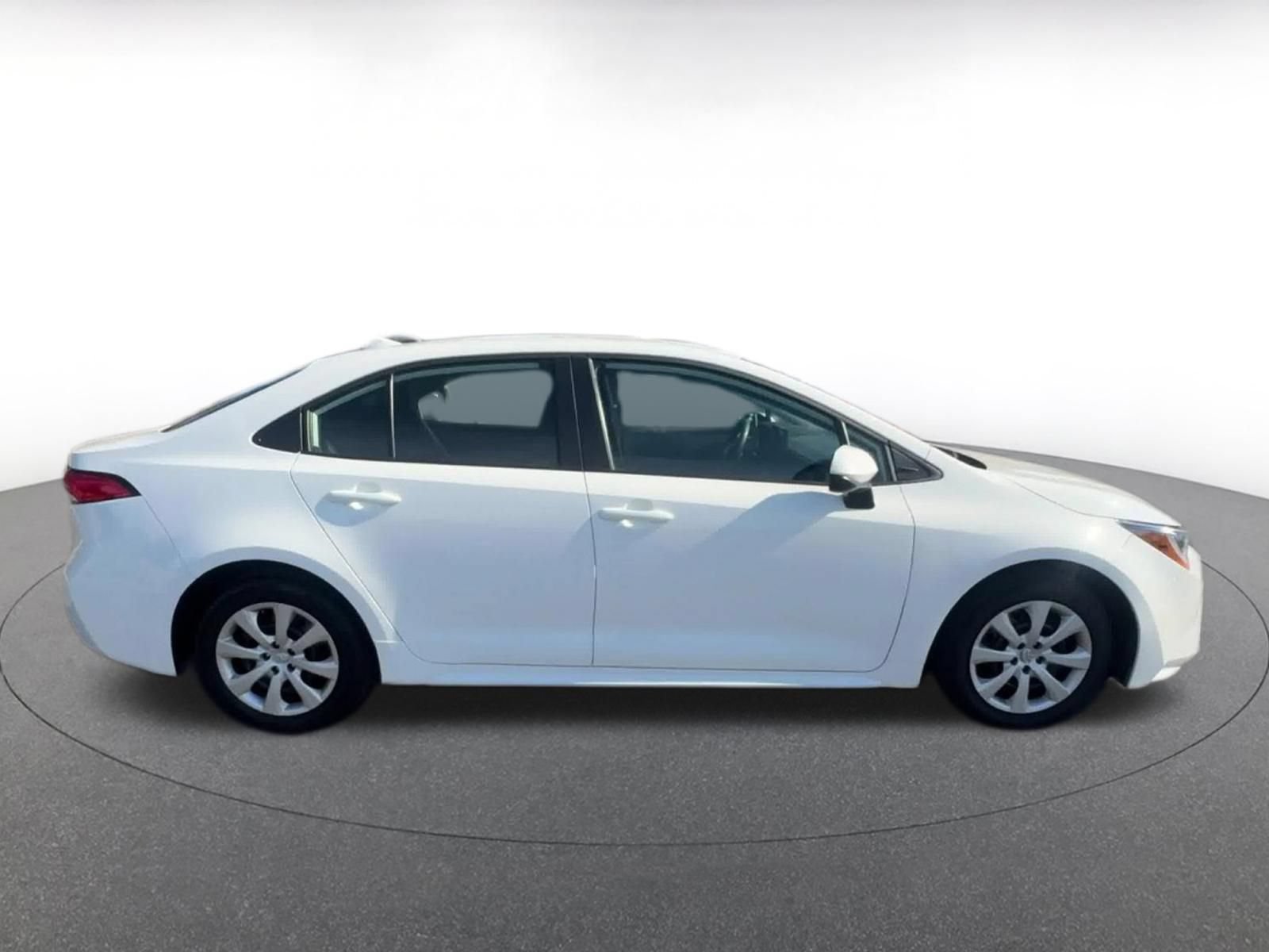 Thumbnail: 2025 Toyota Corolla - 16