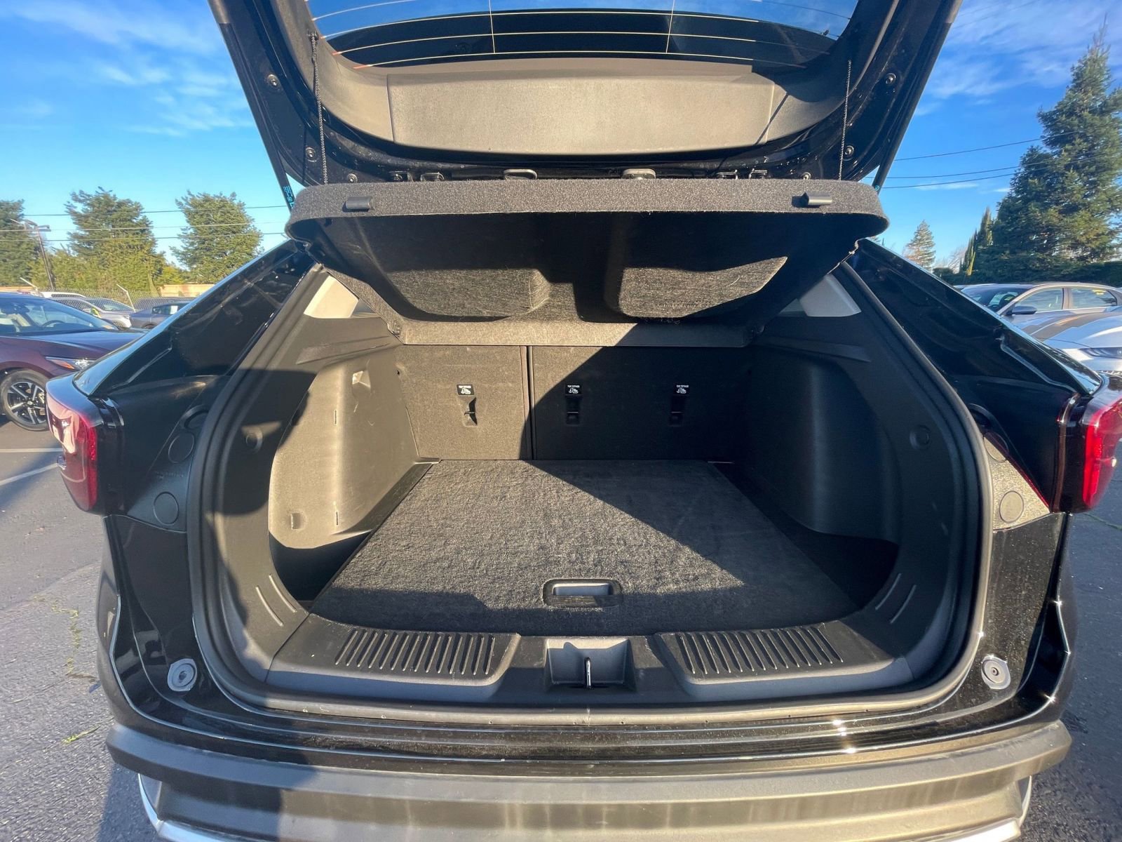 Thumbnail: 2025 Chevrolet Trax - 31