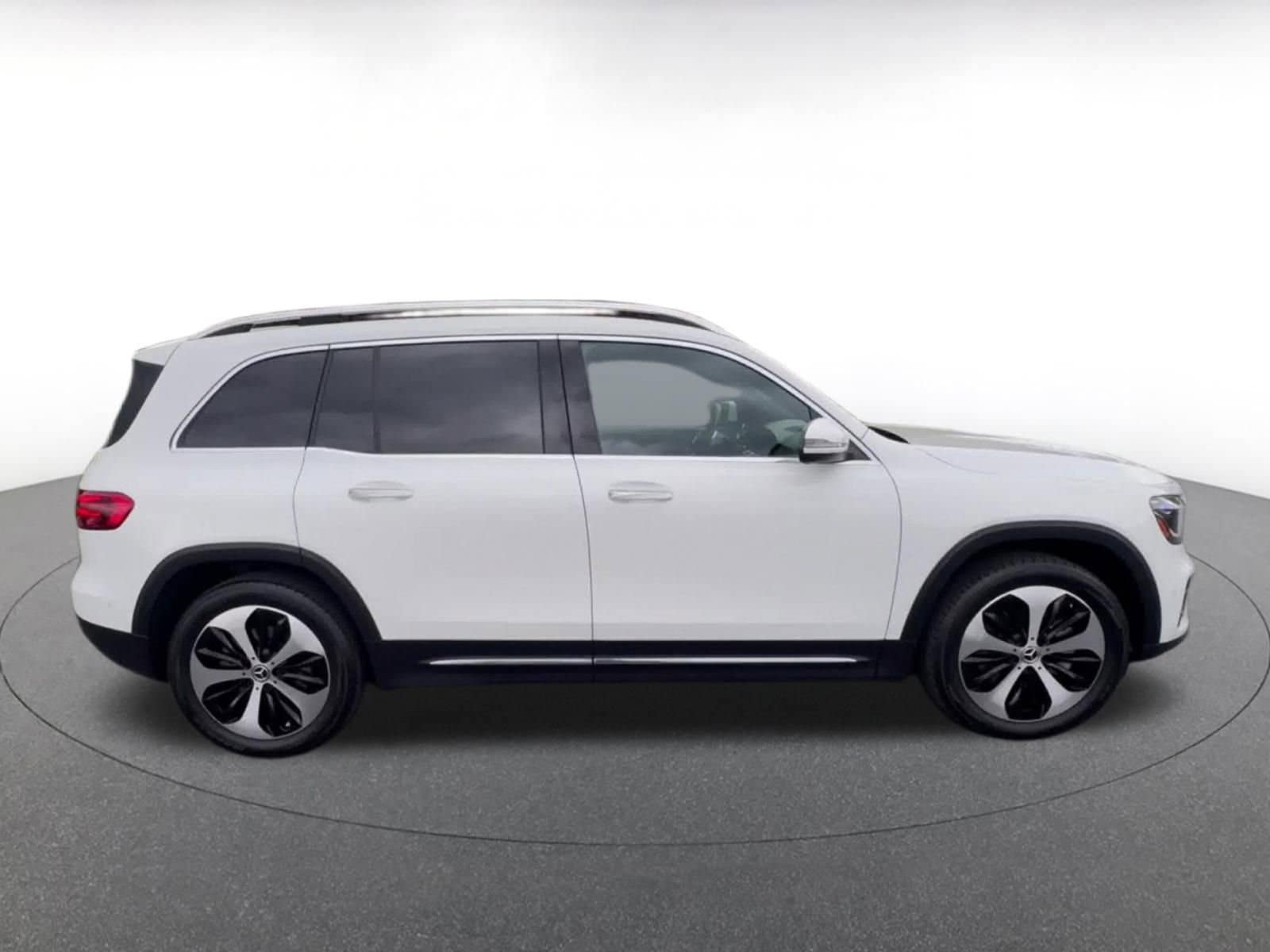 Thumbnail: 2025 Mercedes-Benz GLB - 16