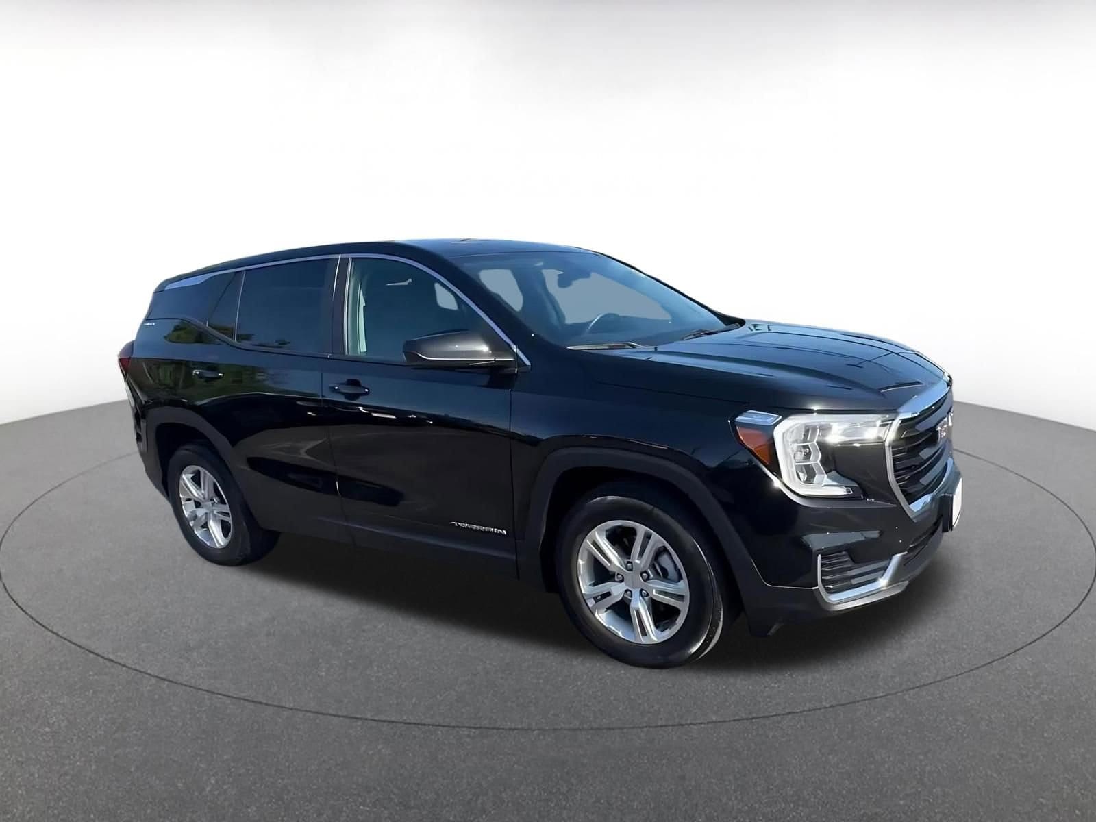 Thumbnail: 2024 GMC Terrain - 2