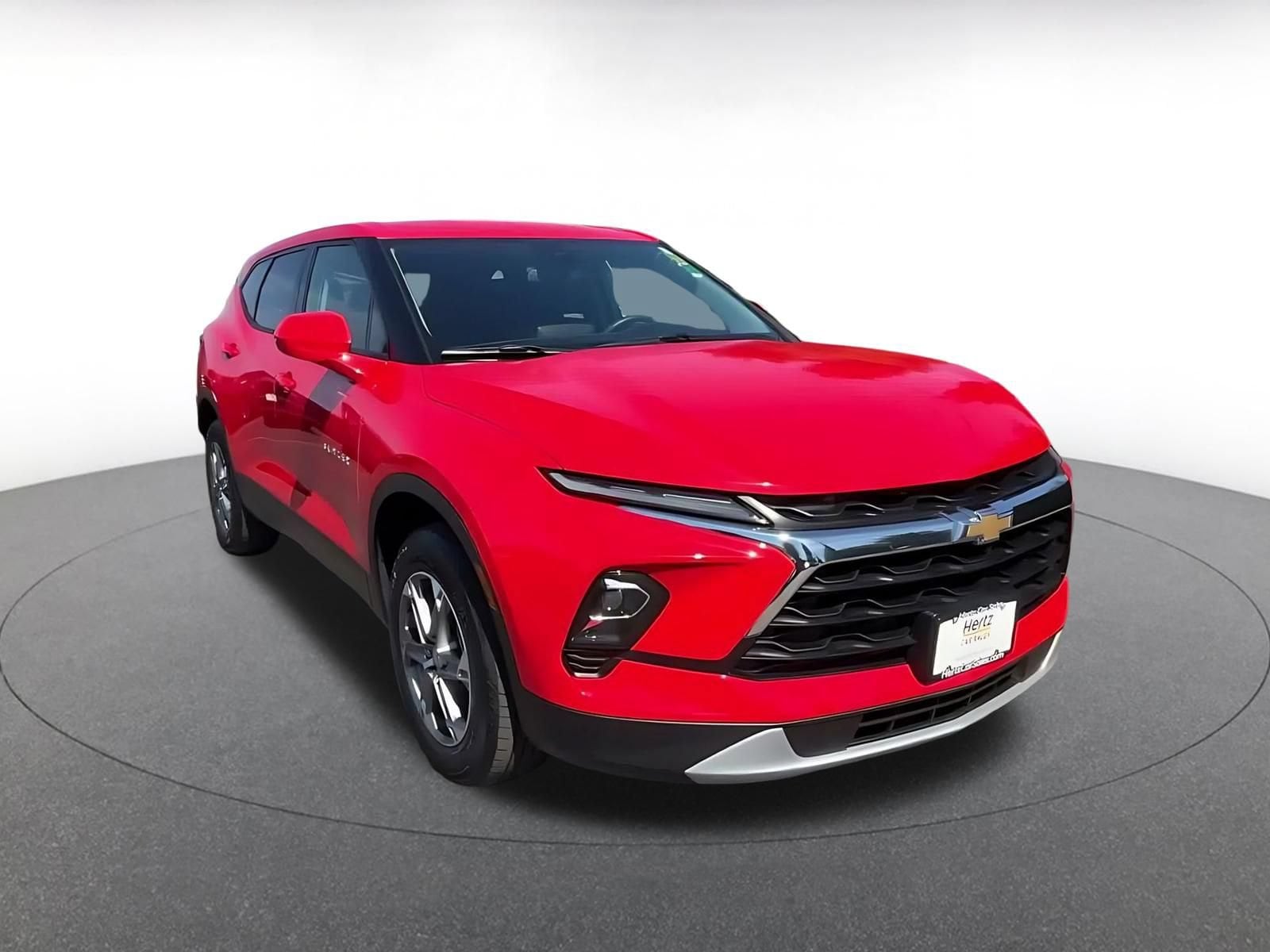 Thumbnail: 2026 Chevrolet Blazer - 3
