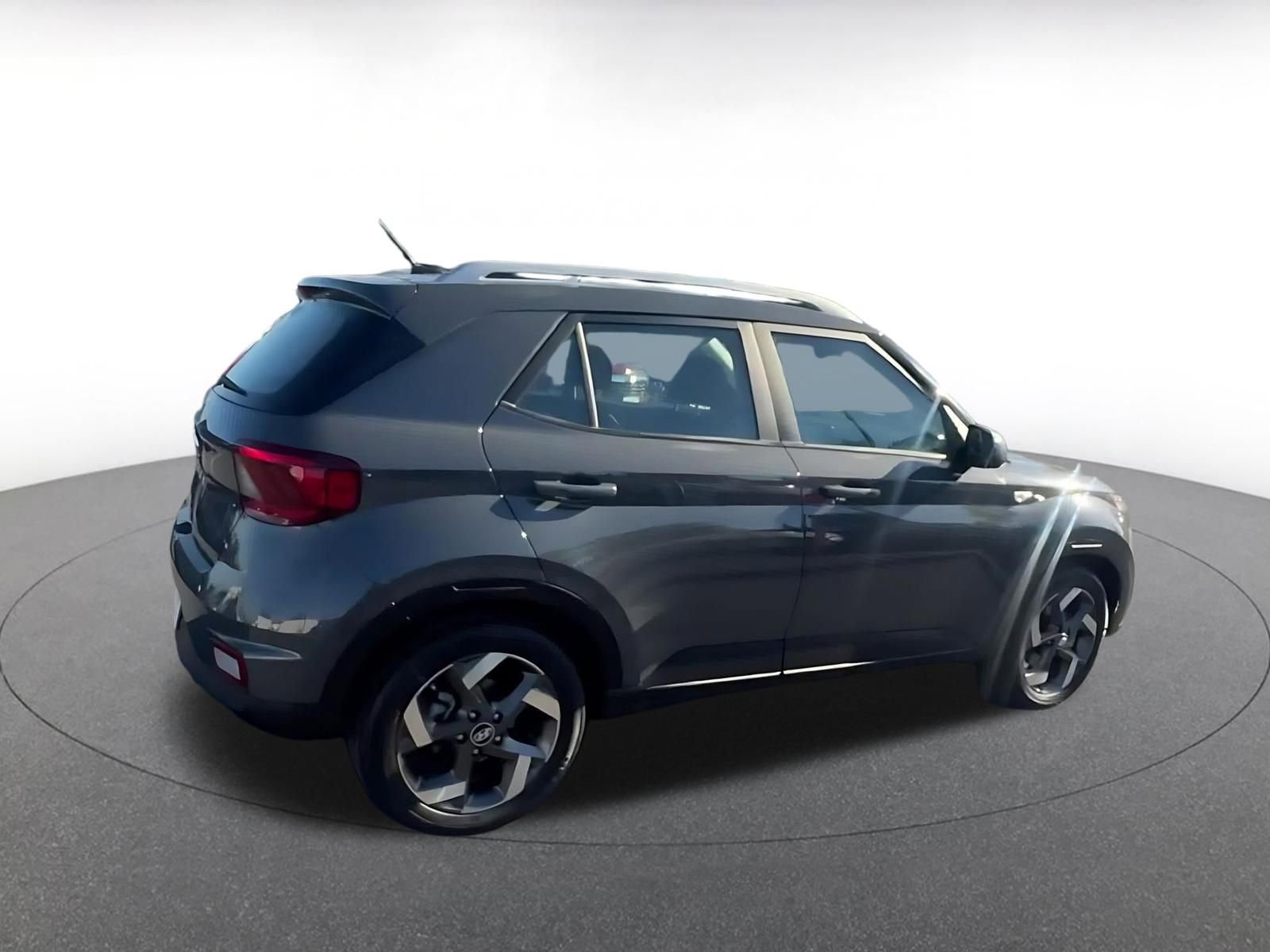 Thumbnail: 2025 Hyundai Venue - 15