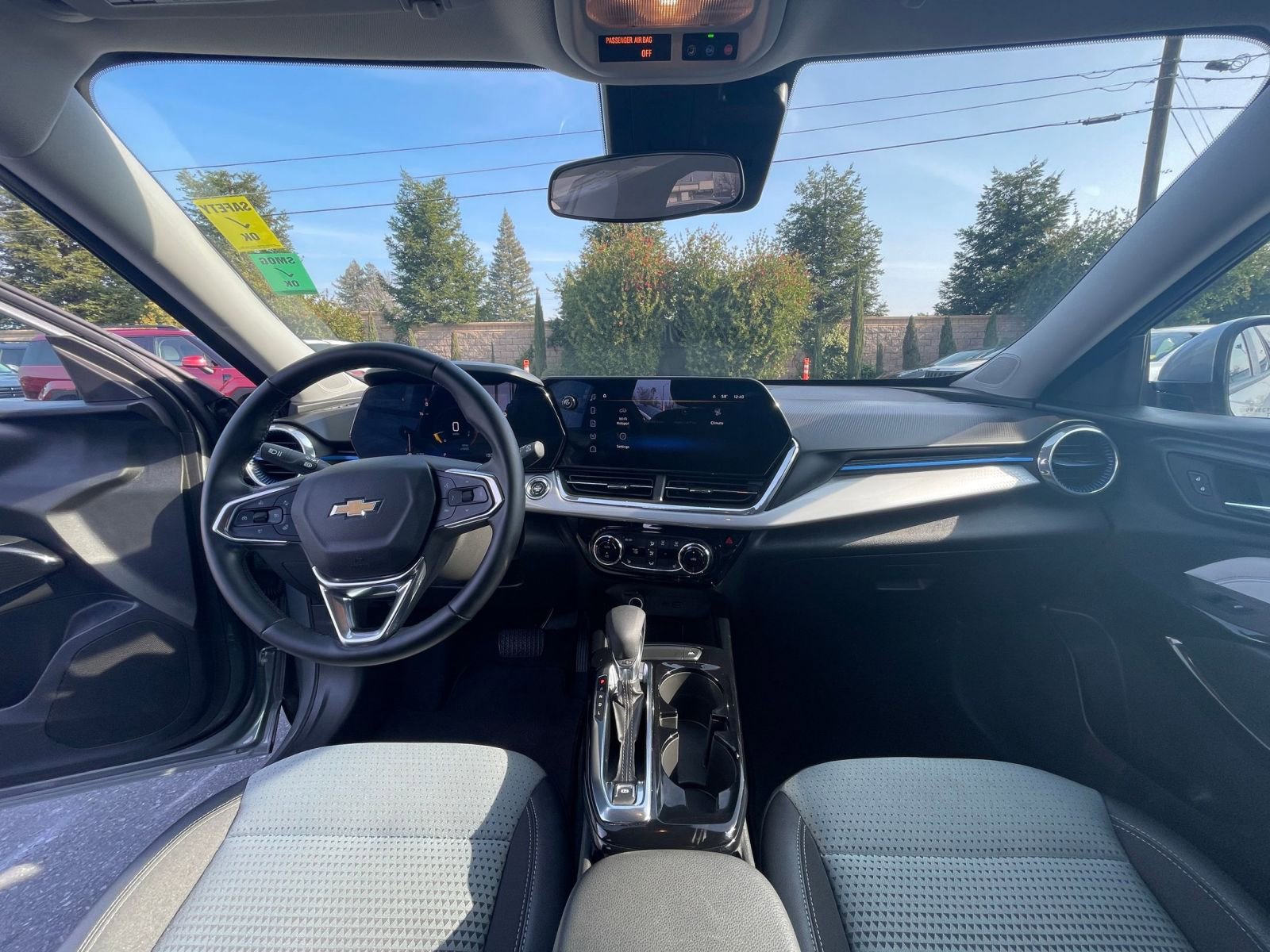 Thumbnail: 2025 Chevrolet Trax - 28