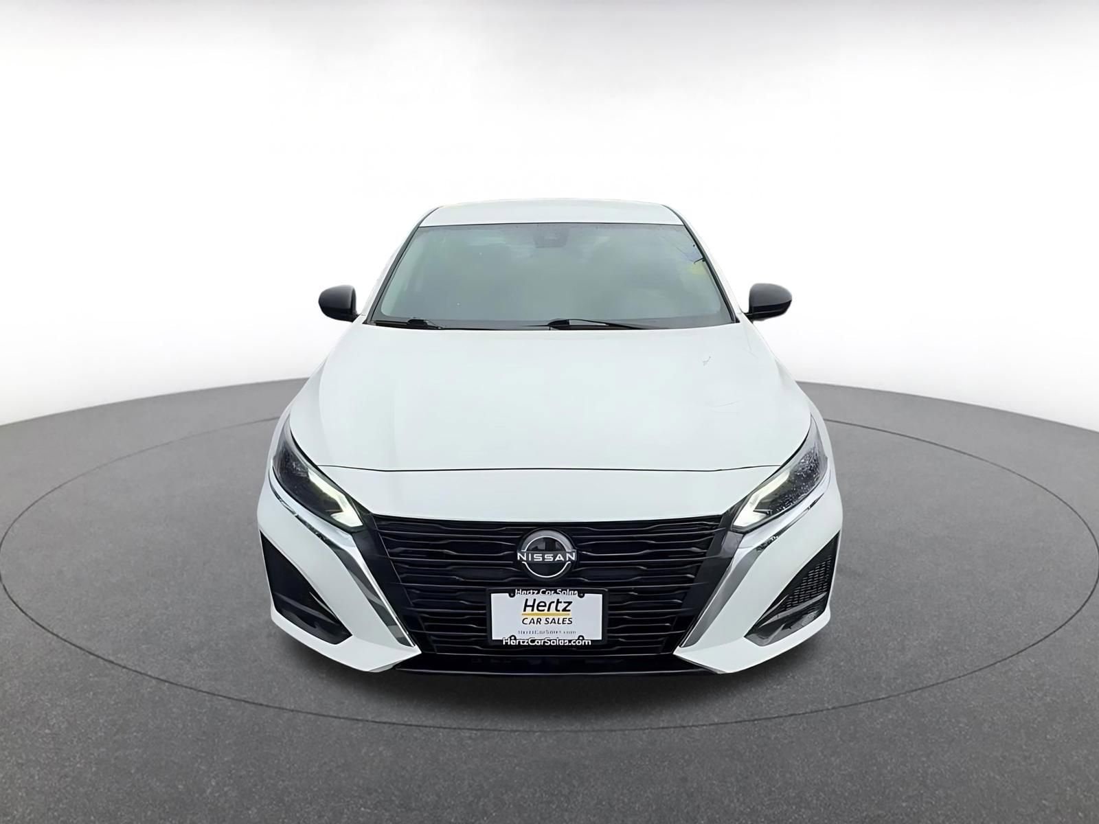 Thumbnail: 2025 Nissan Altima - 4