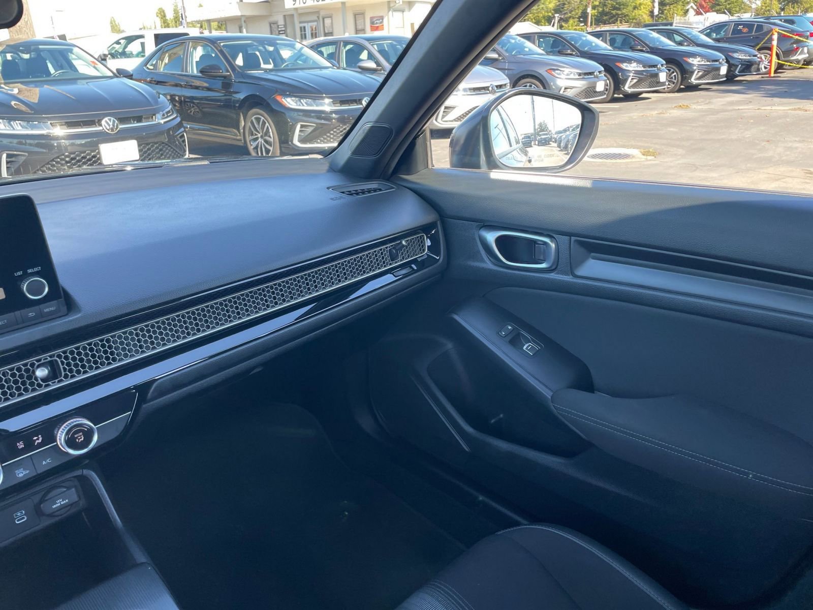 Thumbnail: 2025 Honda Civic - 33