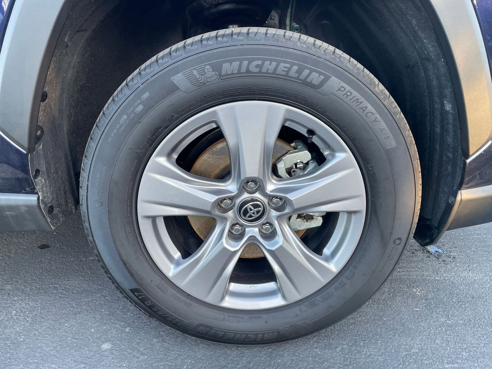 Thumbnail: 2025 Toyota RAV4 - 30