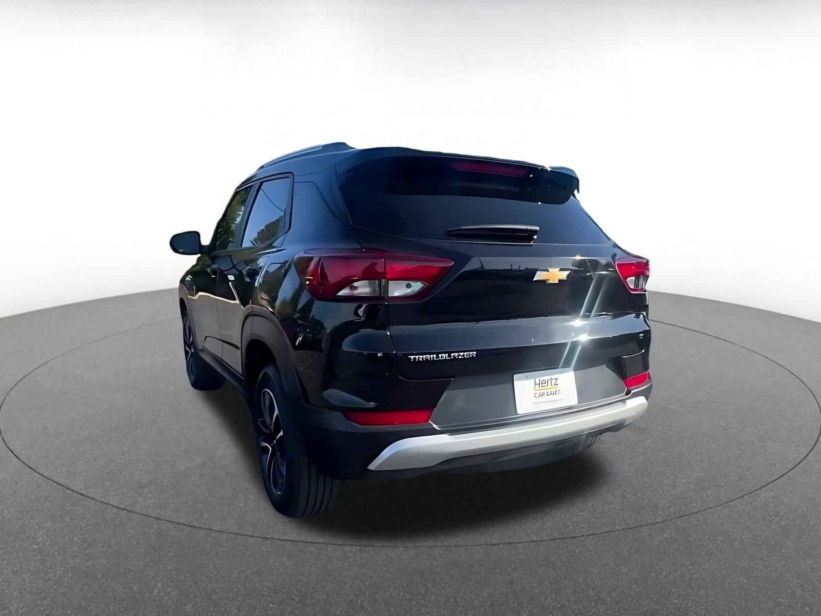 Thumbnail: 2025 Chevrolet TrailBlazer - 16