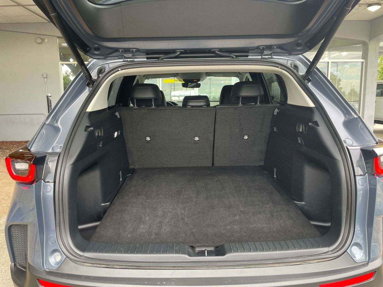 Thumbnail: 2025 Mazda CX-50 - 31