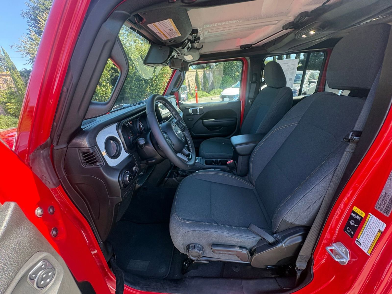 Thumbnail: 2025 Jeep Wrangler - 25