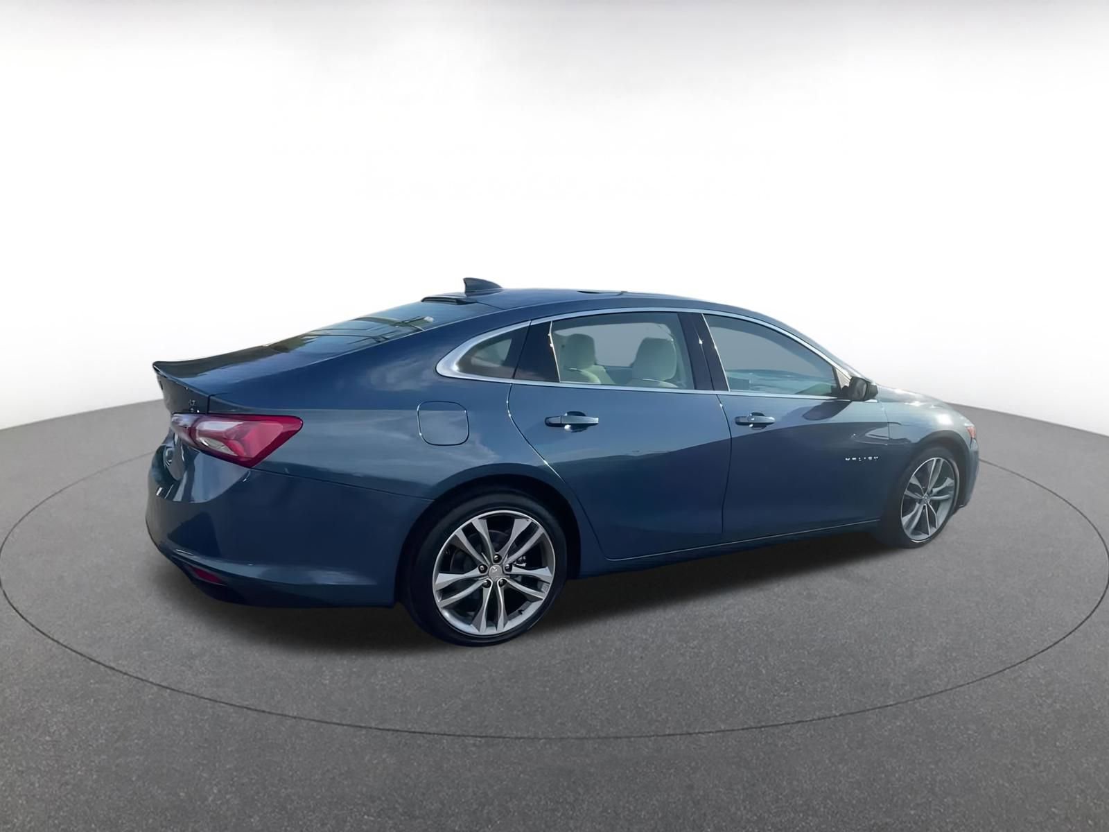 Thumbnail: 2024 Chevrolet Malibu - 15