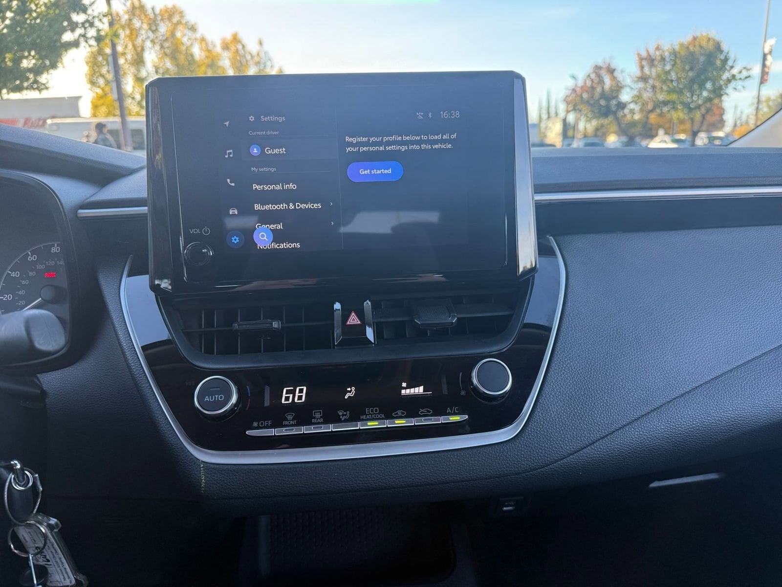 Thumbnail: 2025 Toyota Corolla - 18