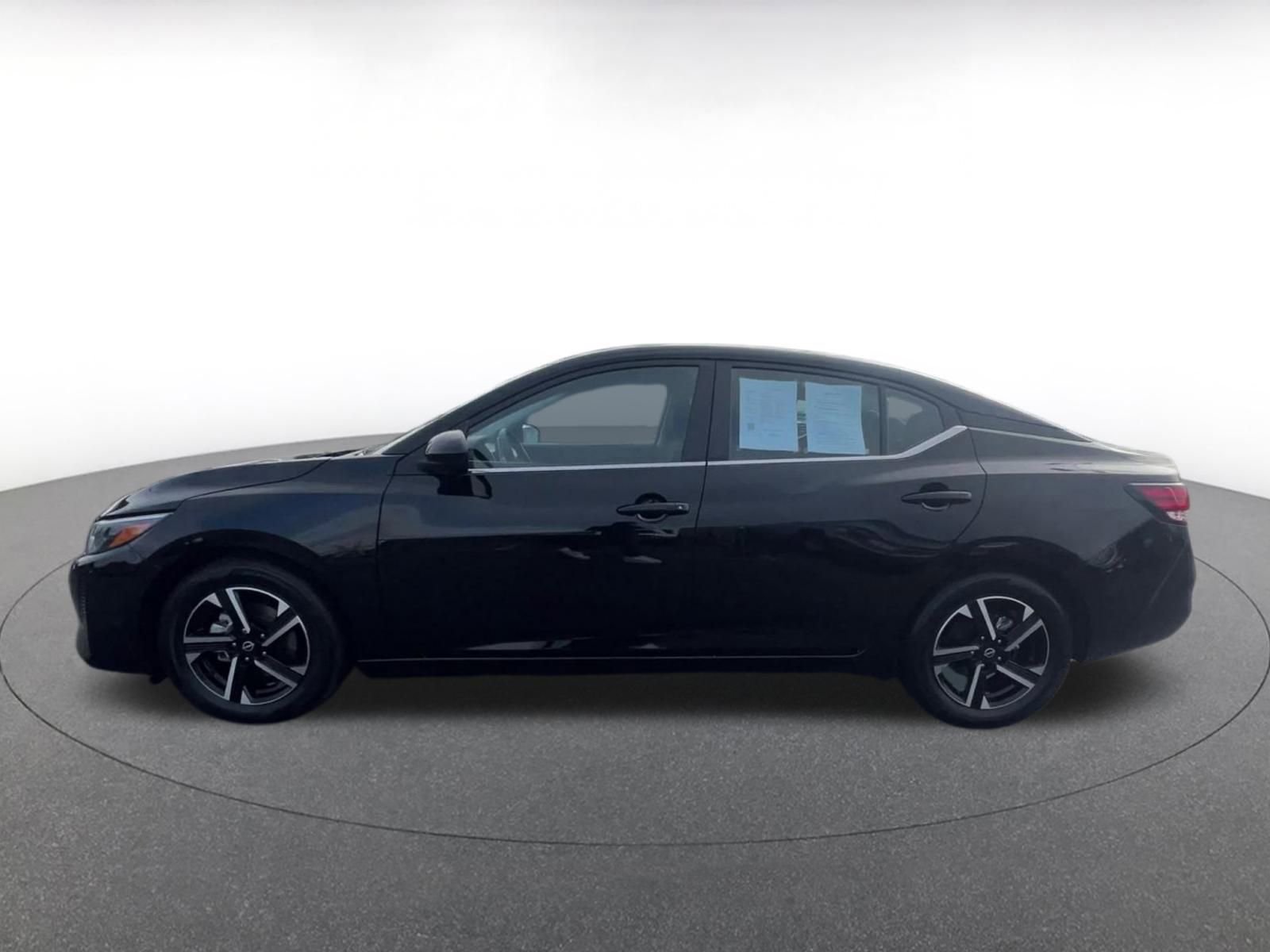 Thumbnail: 2025 Nissan Sentra - 9