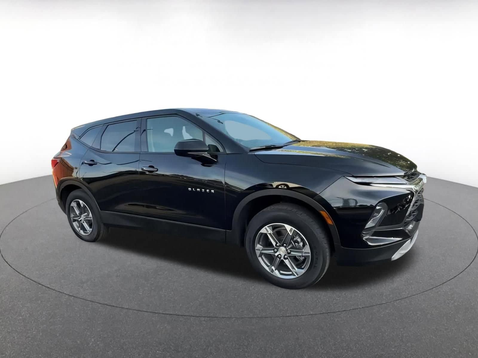 Thumbnail: 2025 Chevrolet Blazer - 2