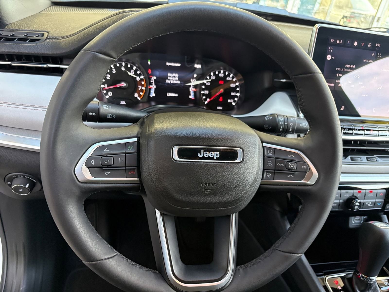 Thumbnail: 2025 Jeep Compass - 28