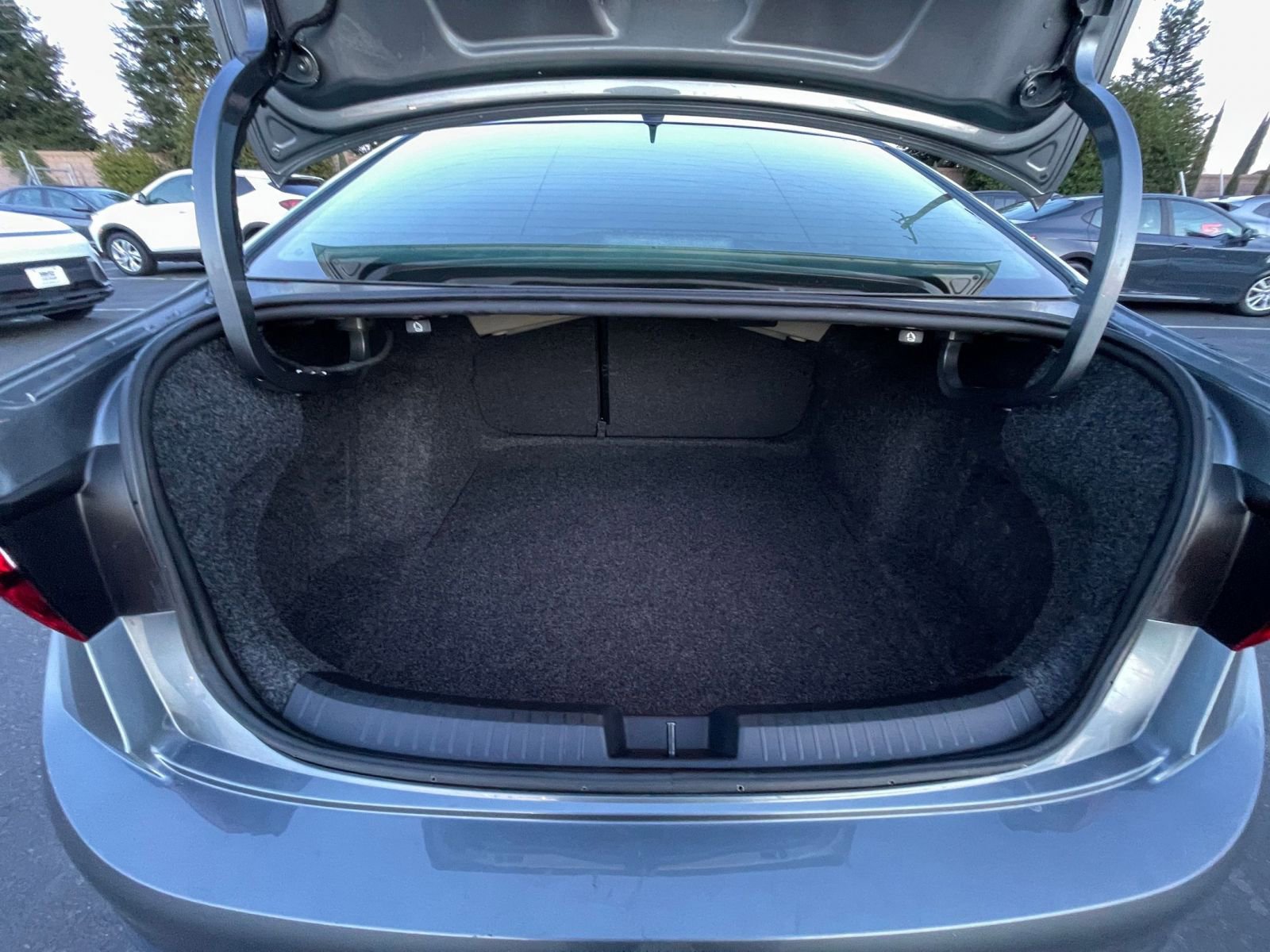 Thumbnail: 2025 Volkswagen Jetta - 31