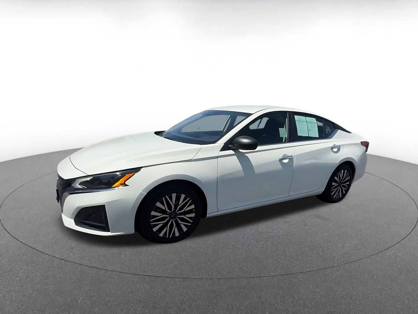 Thumbnail: 2025 Nissan Altima - 8