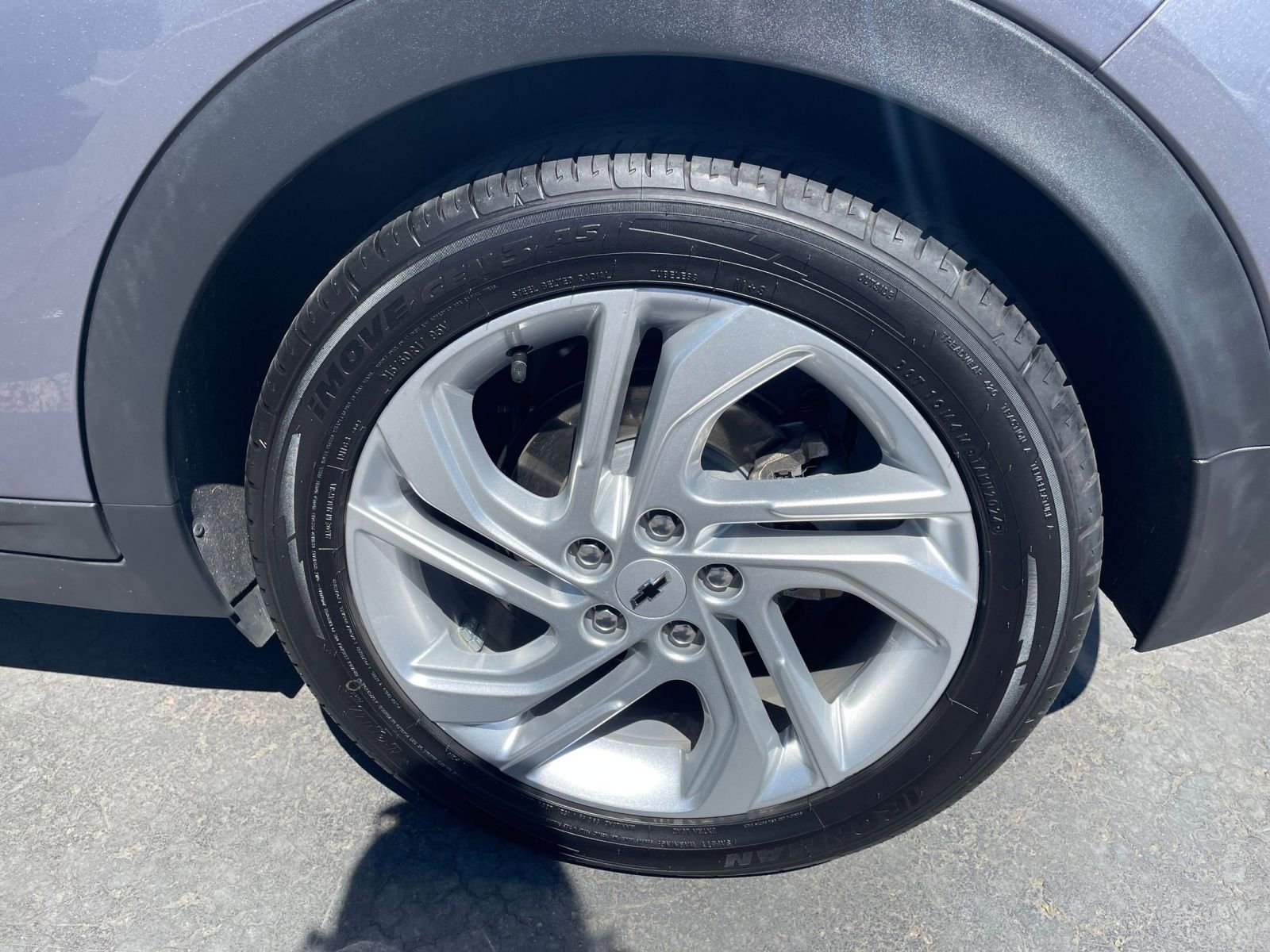 Thumbnail: 2023 Chevrolet Bolt EV - 25