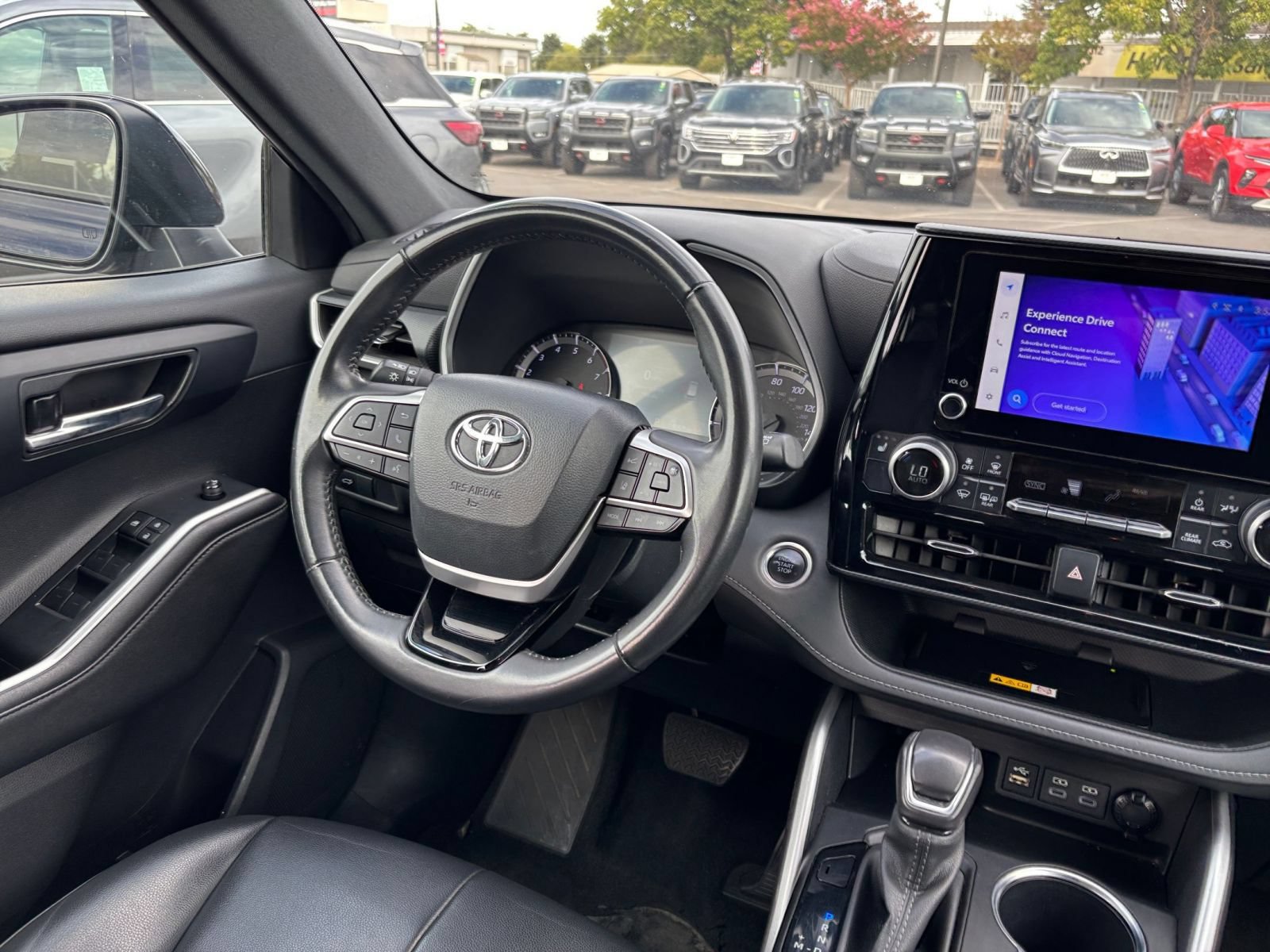Thumbnail: 2024 Toyota Highlander - 33