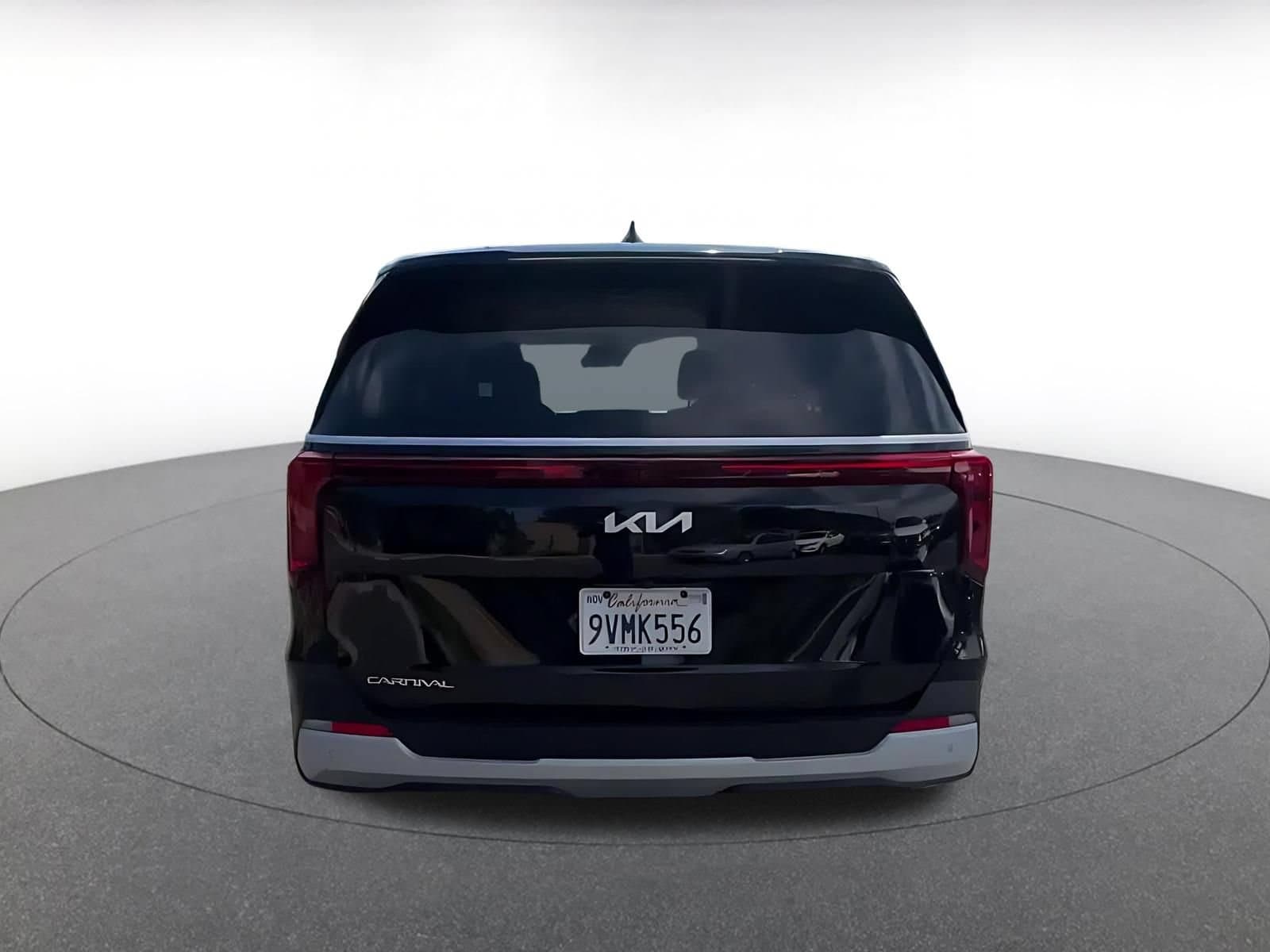 Thumbnail: 2026 Kia Carnival - 12