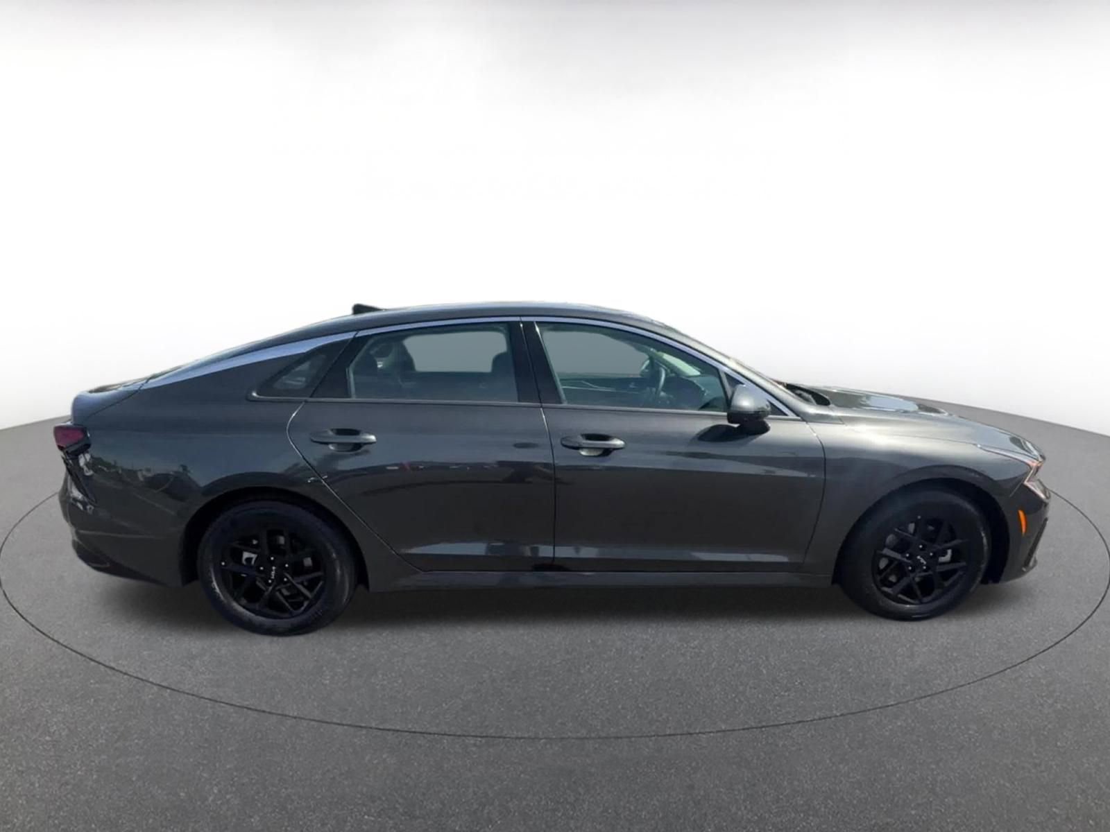 Thumbnail: 2025 Kia K5 - 16