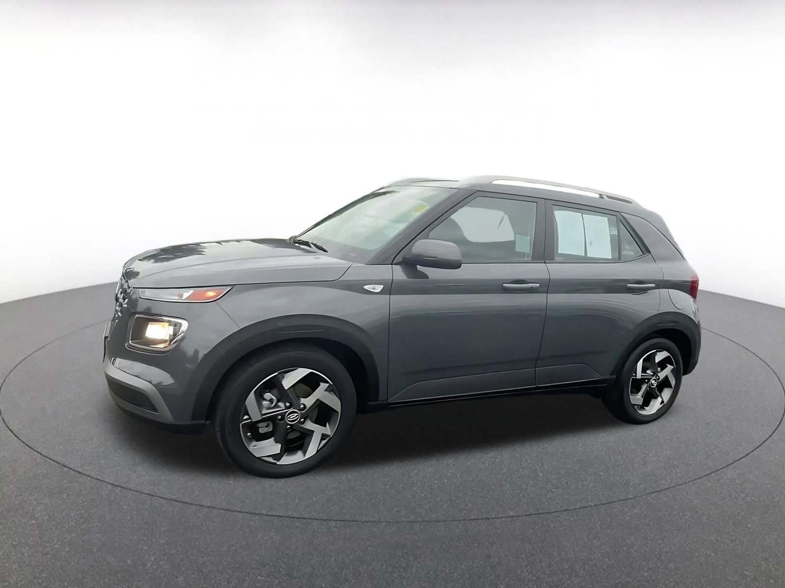 Thumbnail: 2025 Hyundai Venue - 8