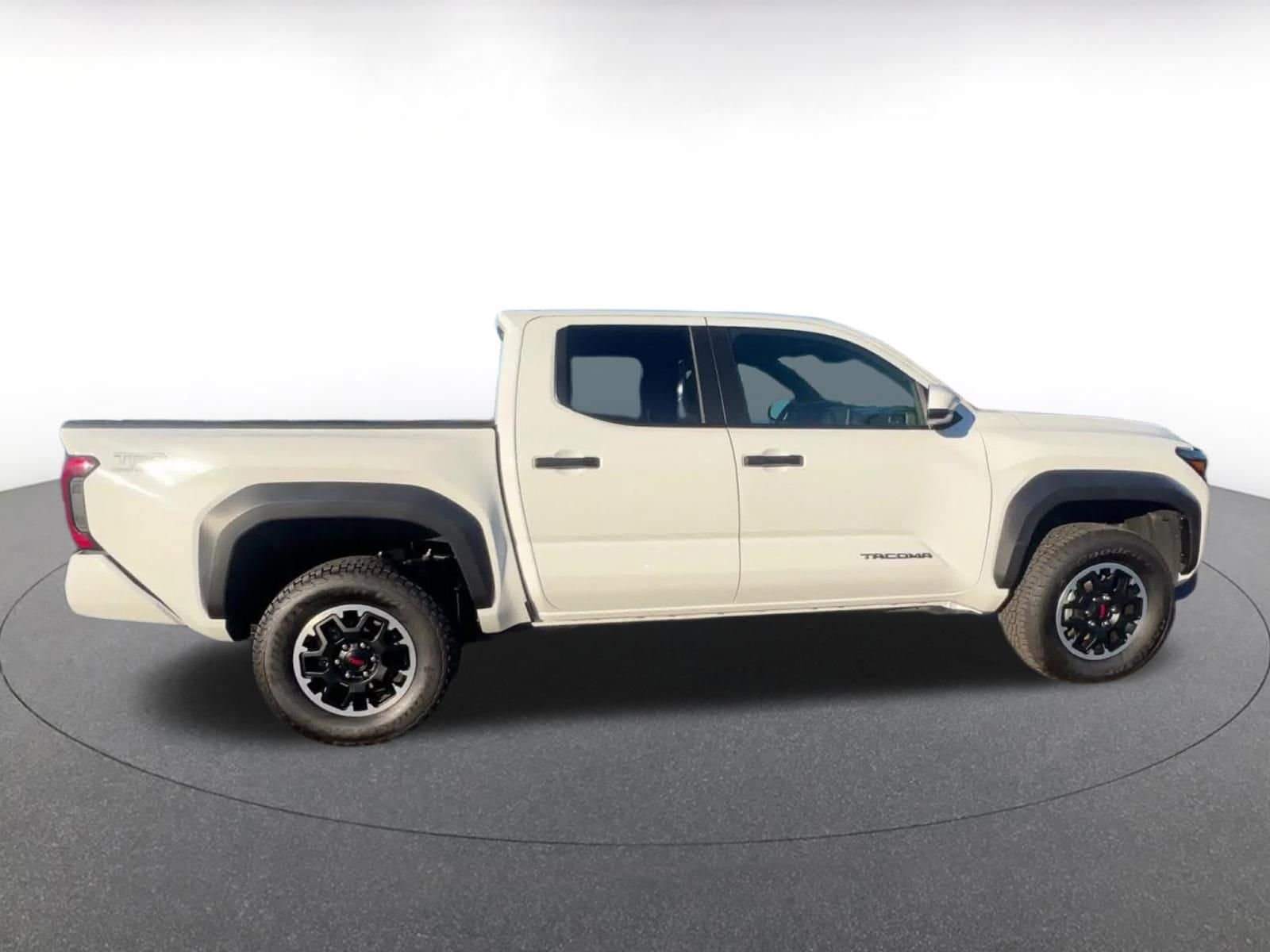 Thumbnail: 2025 Toyota Tacoma - 14