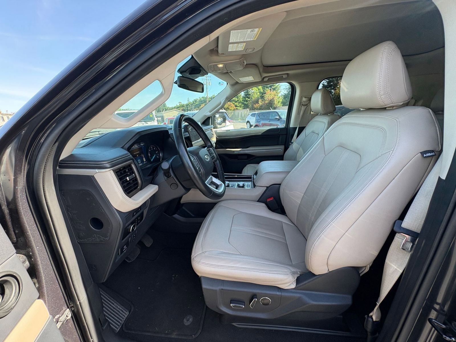 Thumbnail: 2024 Ford Expedition - 30