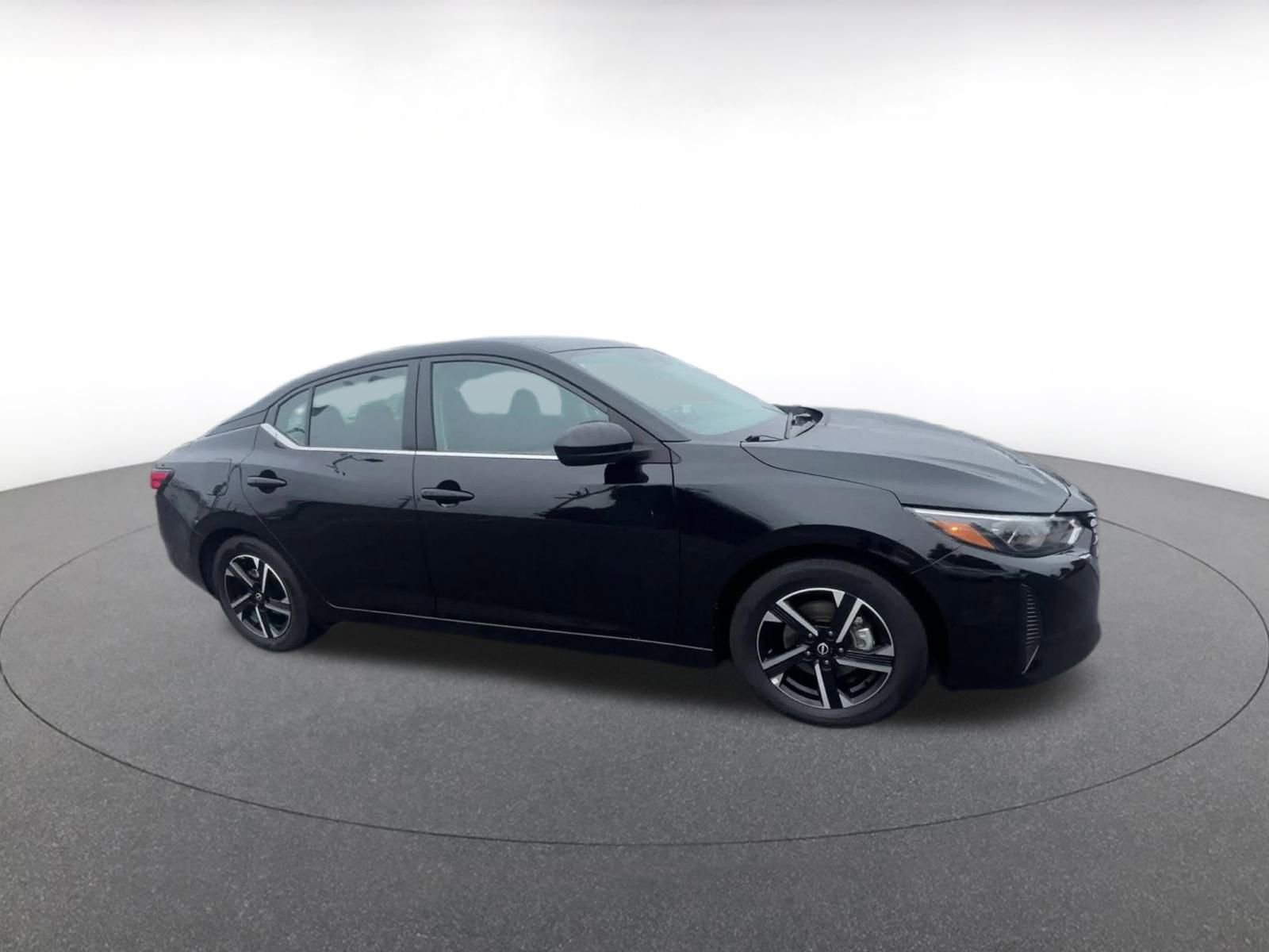 Thumbnail: 2025 Nissan Sentra - 2