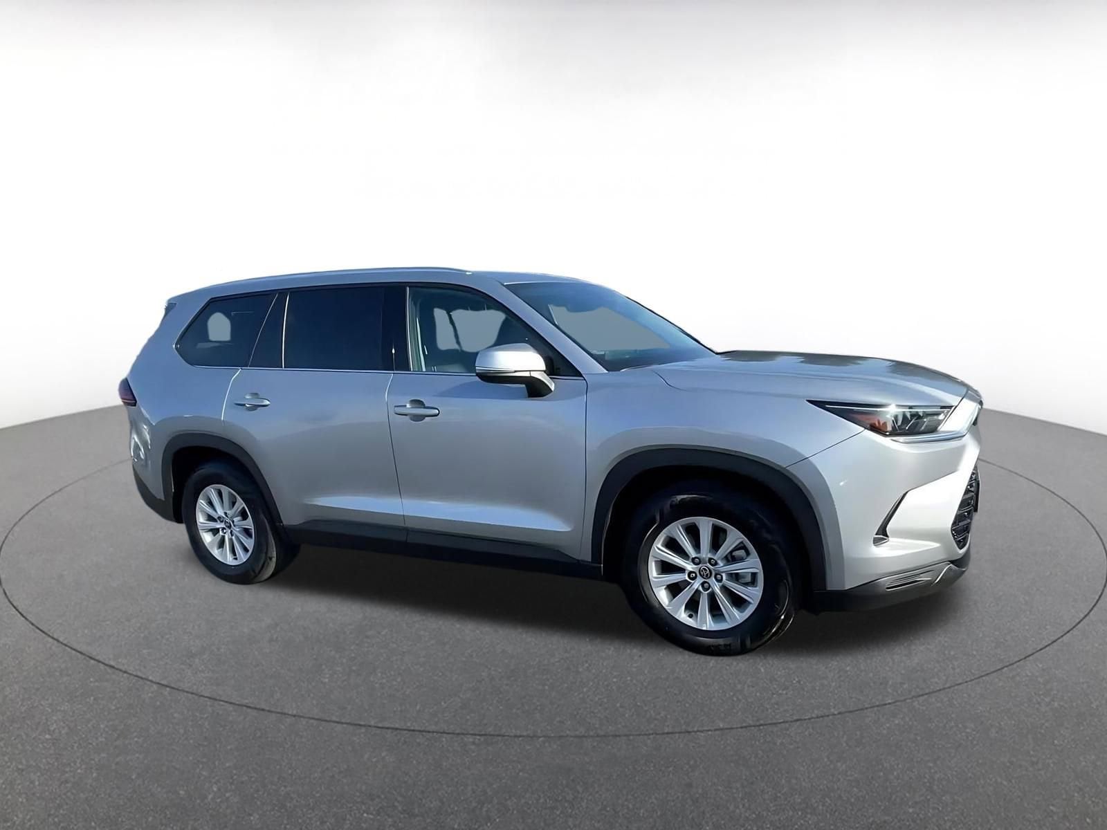 Thumbnail: 2025 Toyota Grand Highlander - 2