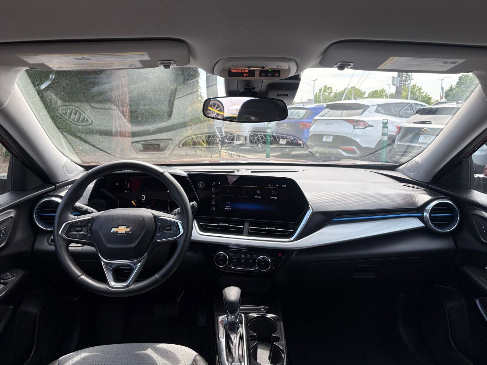 Thumbnail: 2025 Chevrolet Trax - 32