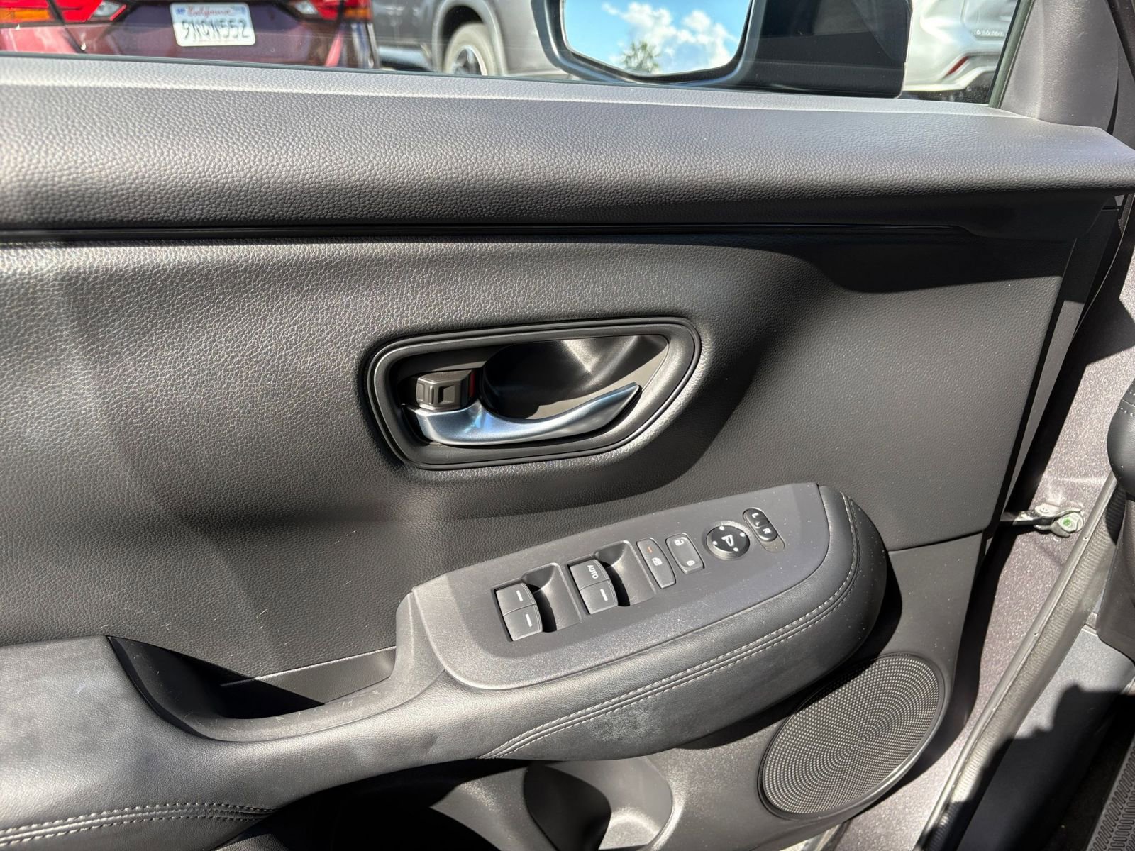 Thumbnail: 2025 Honda HR-V - 18