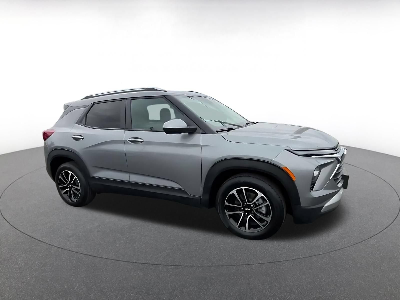 Thumbnail: 2025 Chevrolet TrailBlazer - 2