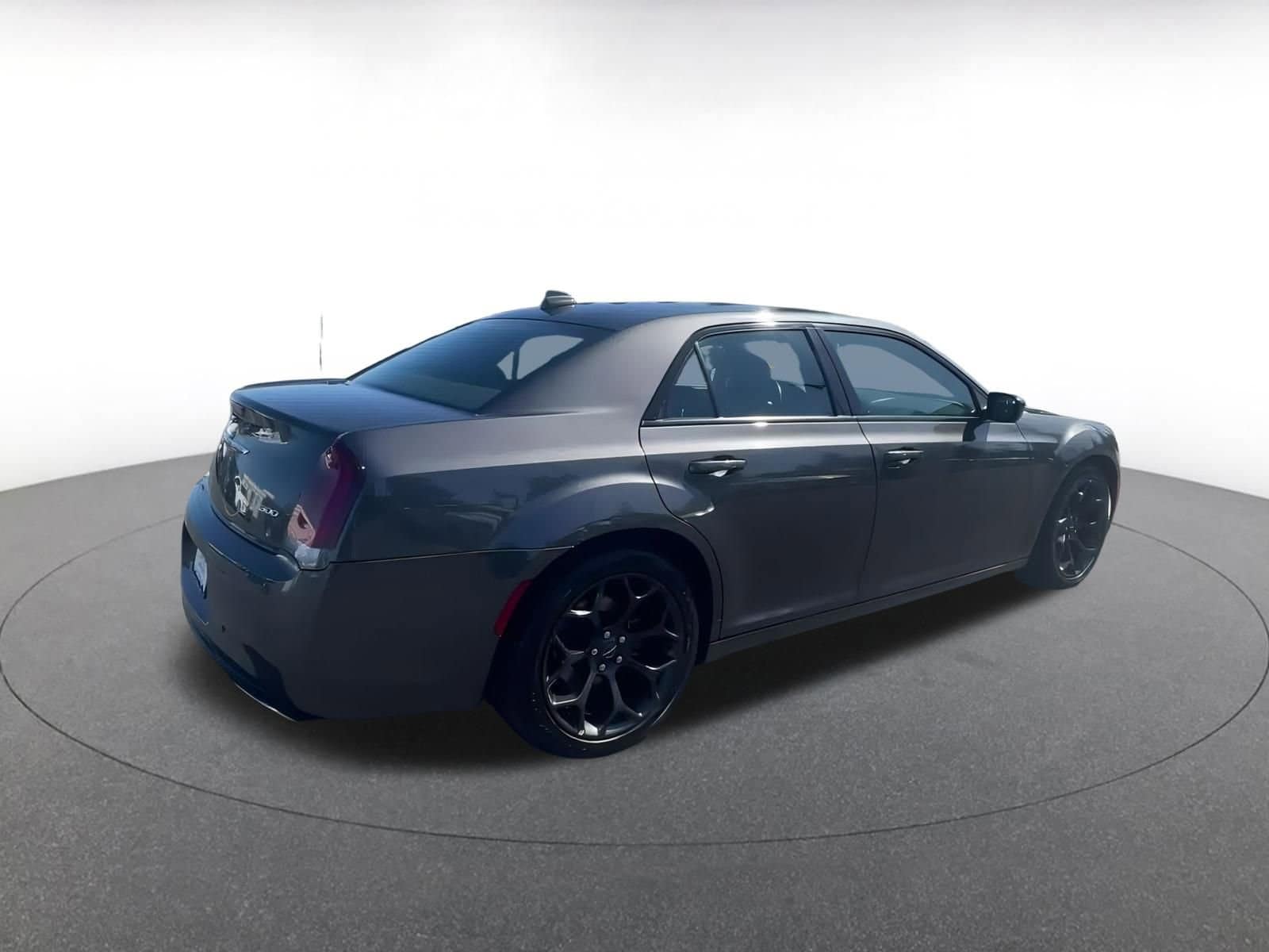 Thumbnail: 2020 Chrysler 300 - 15