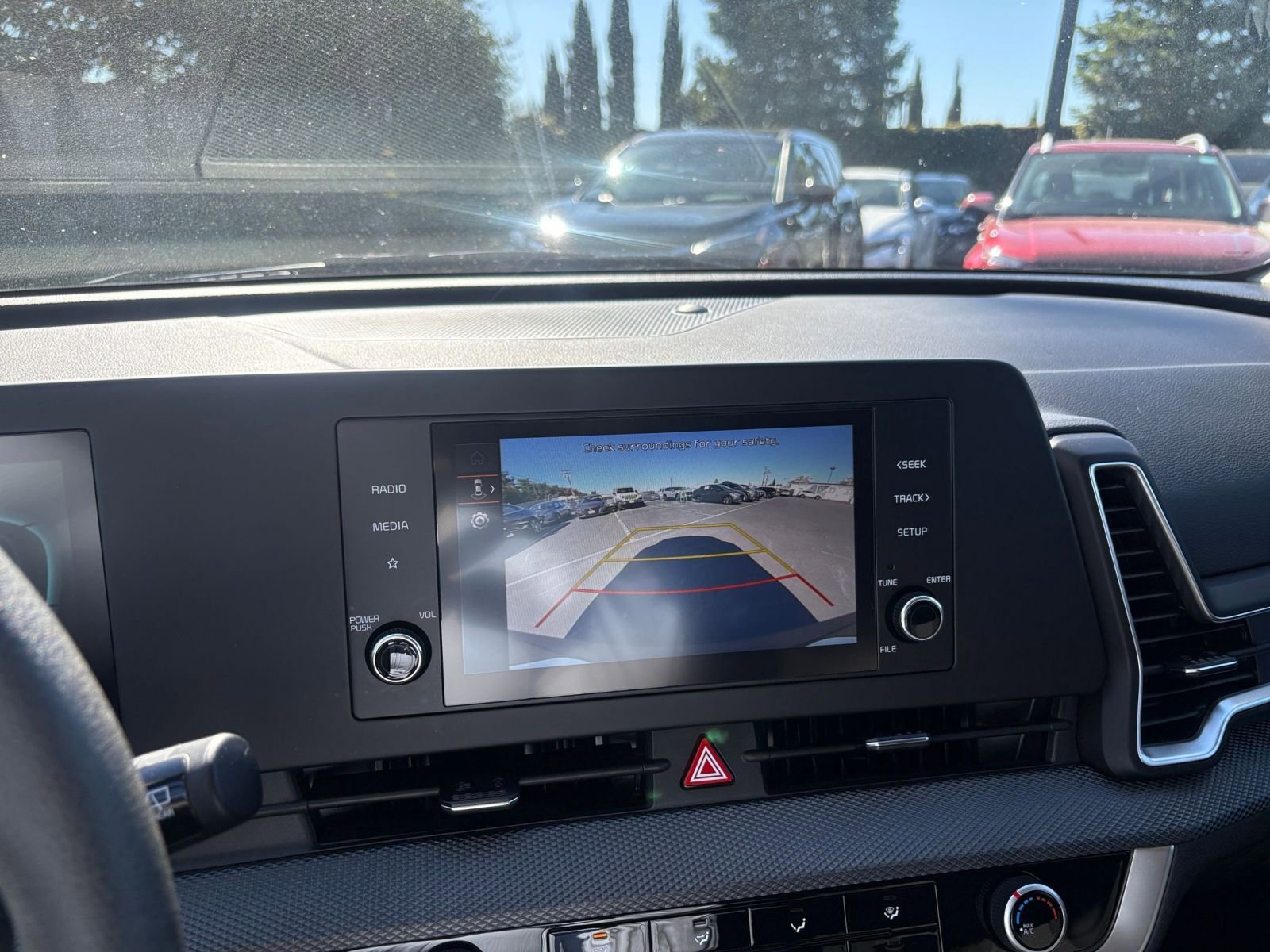 Thumbnail: 2025 Kia Sportage - 23