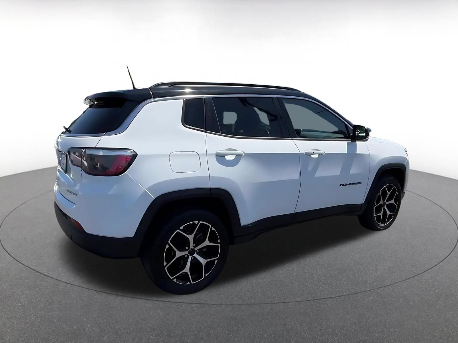 Thumbnail: 2025 Jeep Compass - 15