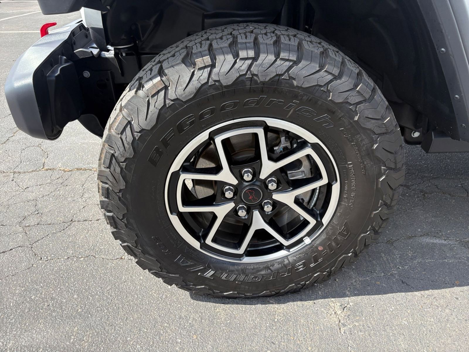 Thumbnail: 2025 Jeep Wrangler - 29