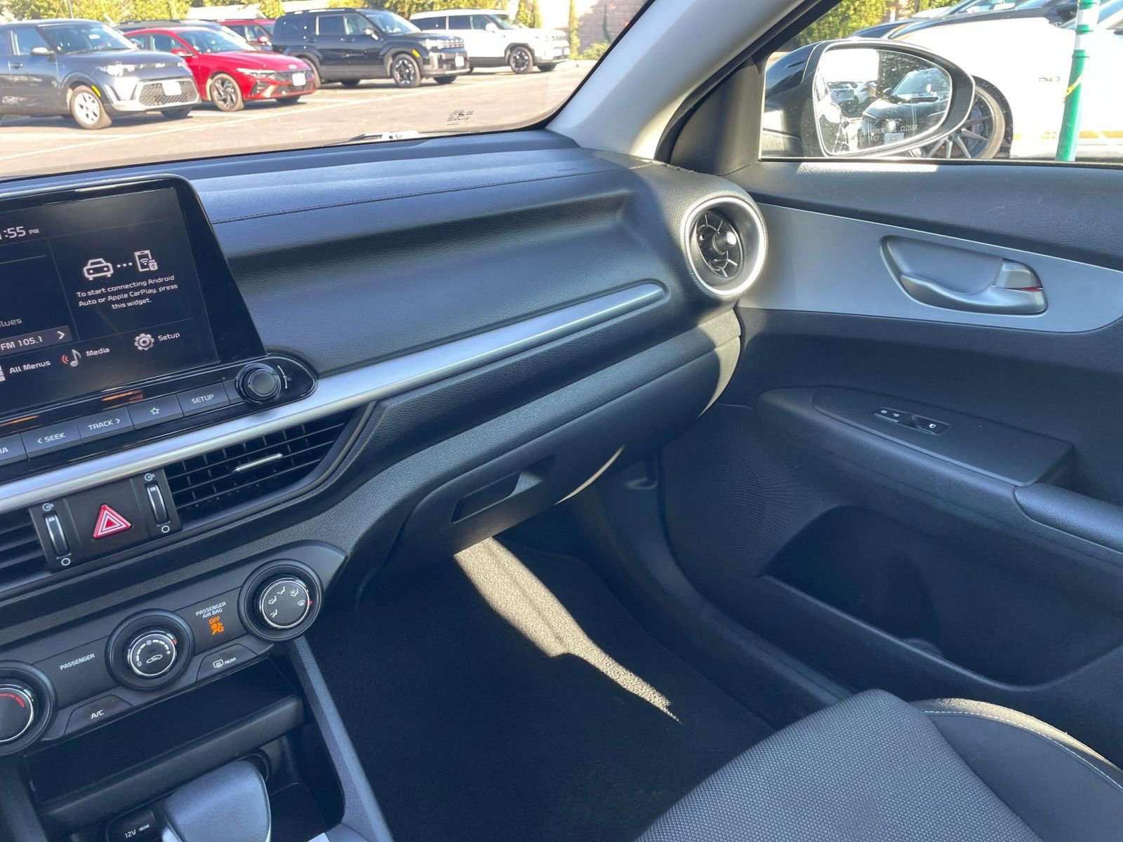 Thumbnail: 2023 Kia Forte - 33