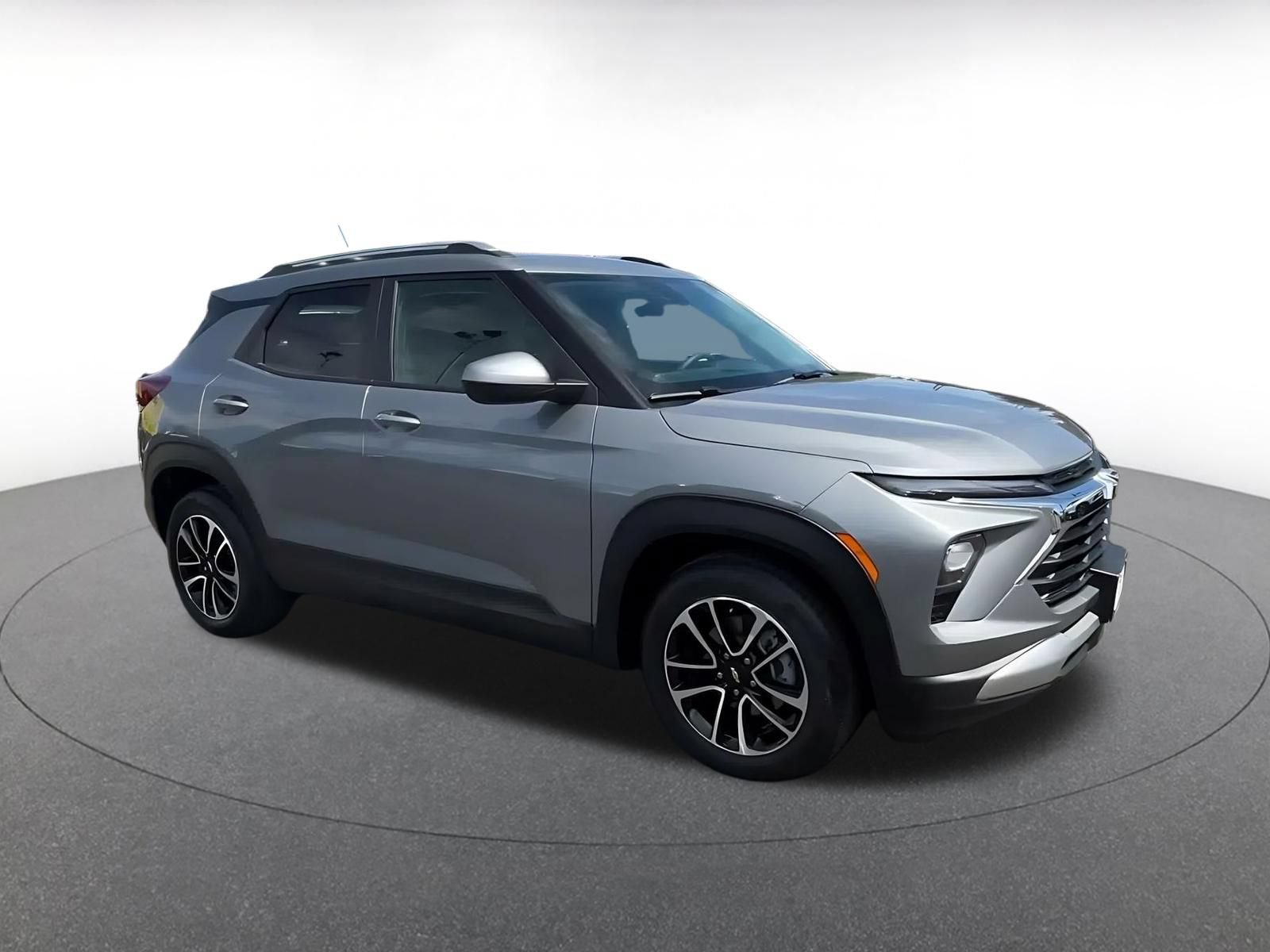 Thumbnail: 2025 Chevrolet TrailBlazer - 2