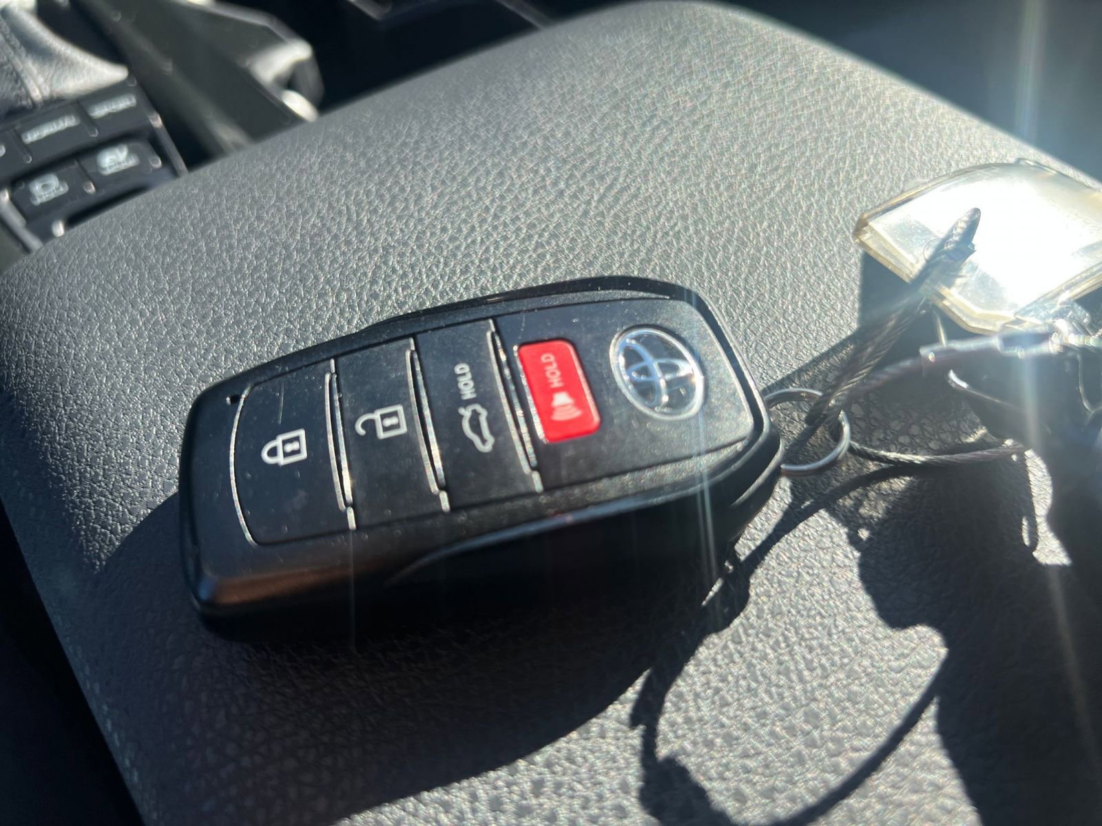 Thumbnail: 2025 Toyota Camry - 22