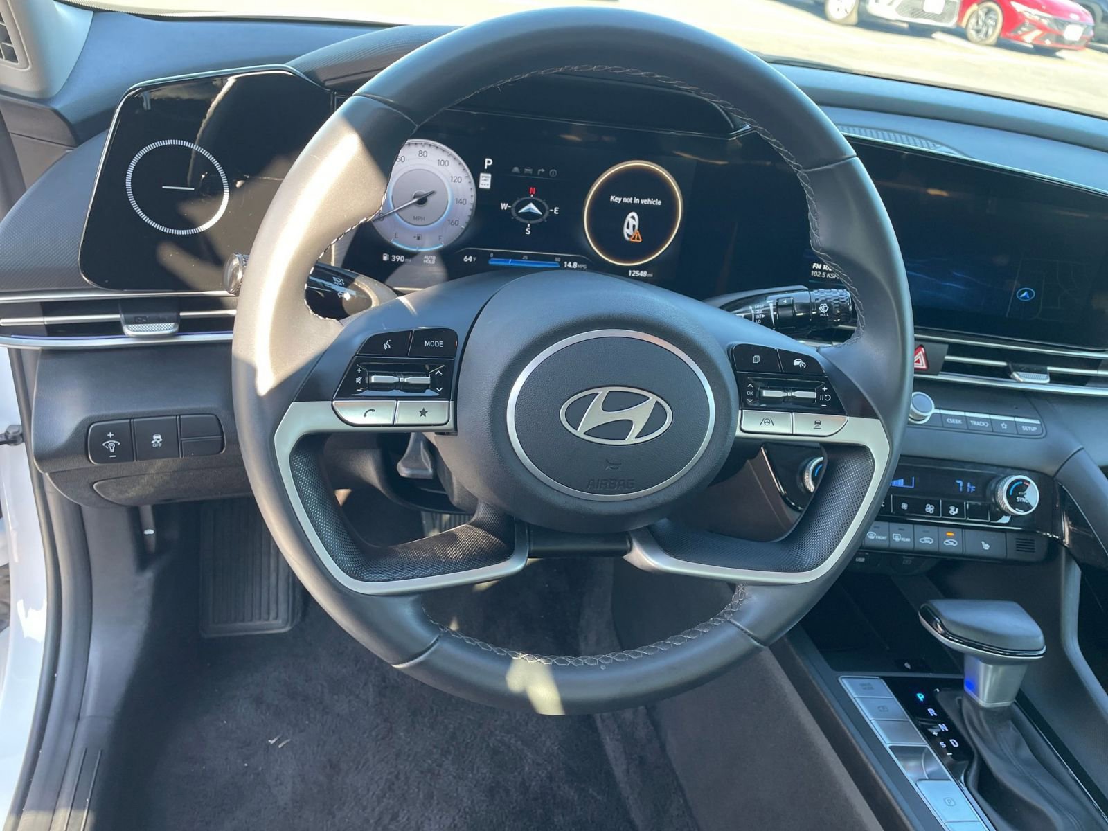 Thumbnail: 2025 Hyundai Elantra - 27