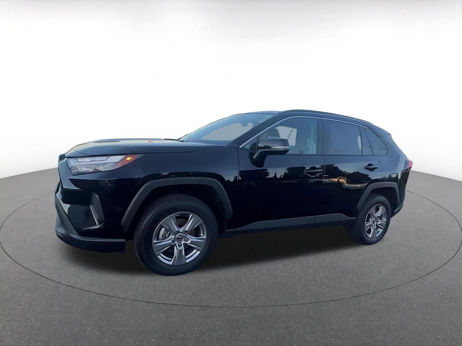 Thumbnail: 2025 Toyota RAV4 - 8