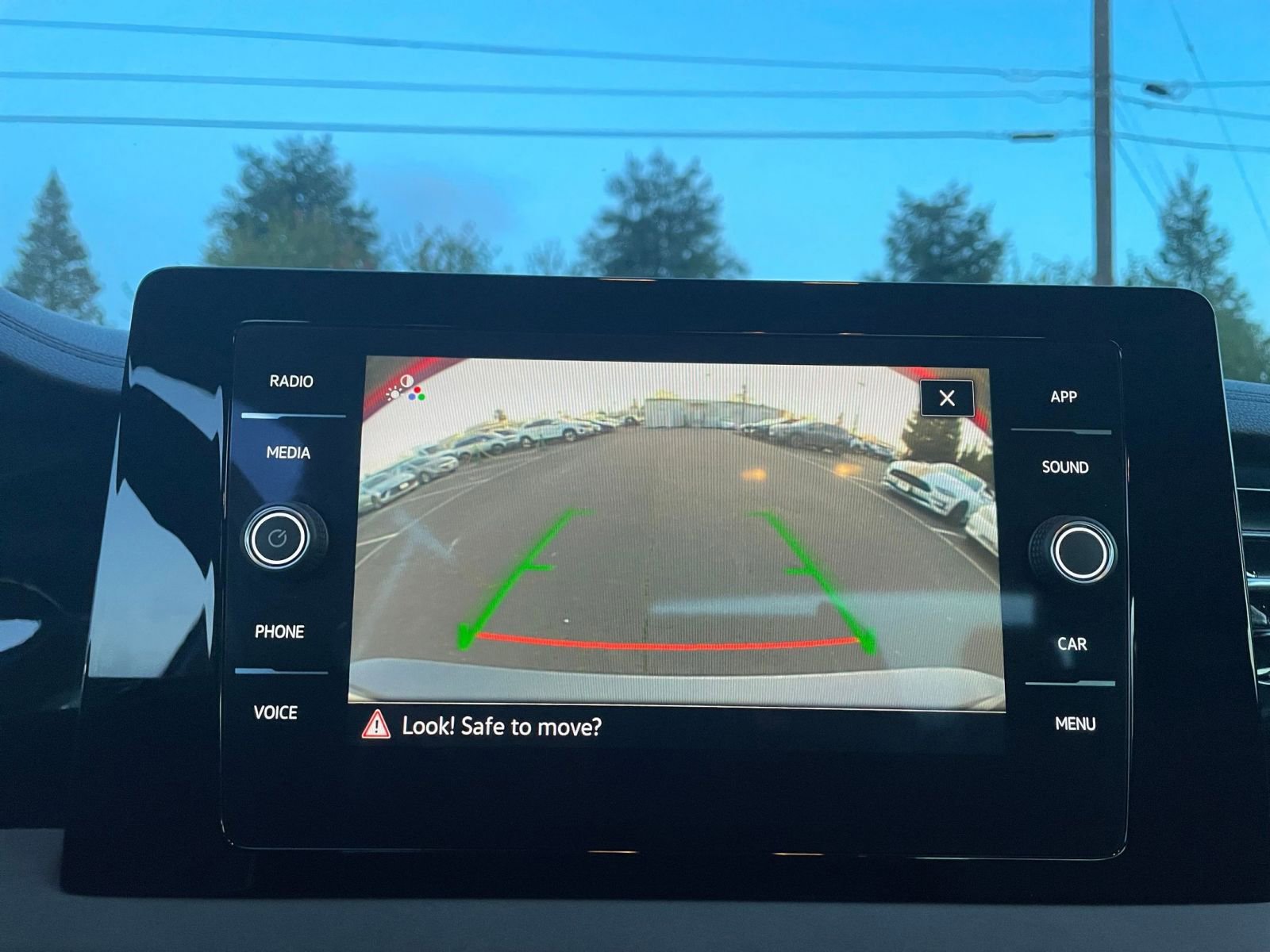 Thumbnail: 2025 Volkswagen Jetta - 17