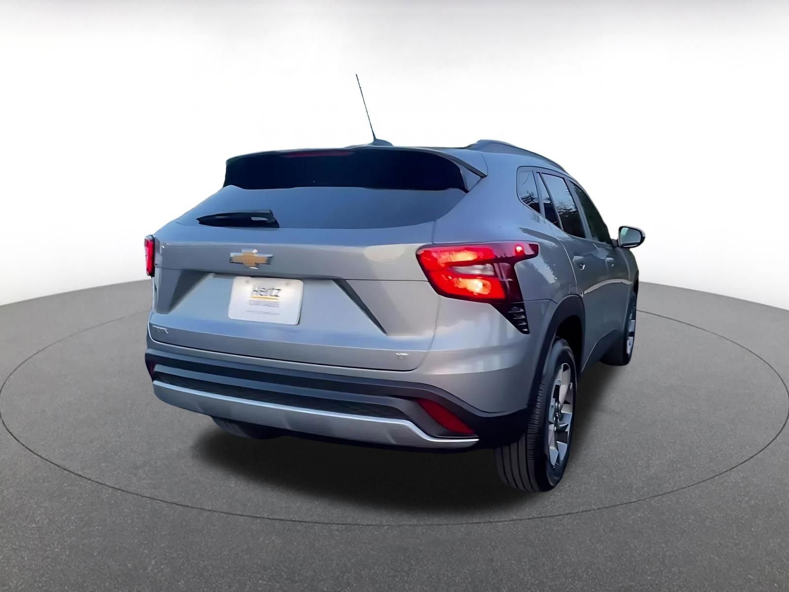 Thumbnail: 2025 Chevrolet Trax - 14